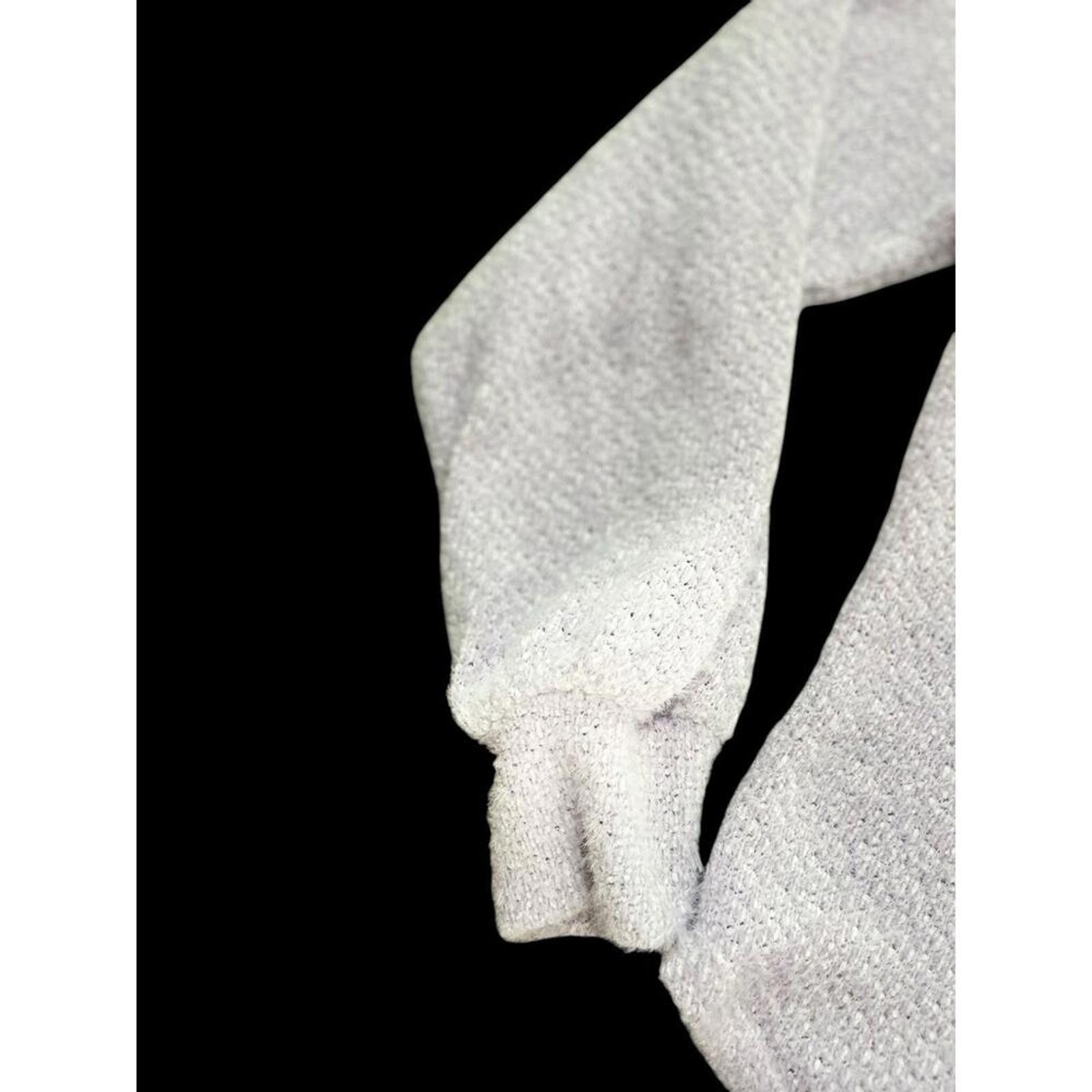 Unknown London Cozy V-Neck Lightweight Sweater for Women Size ONE SIZE - 6 Thumbnail