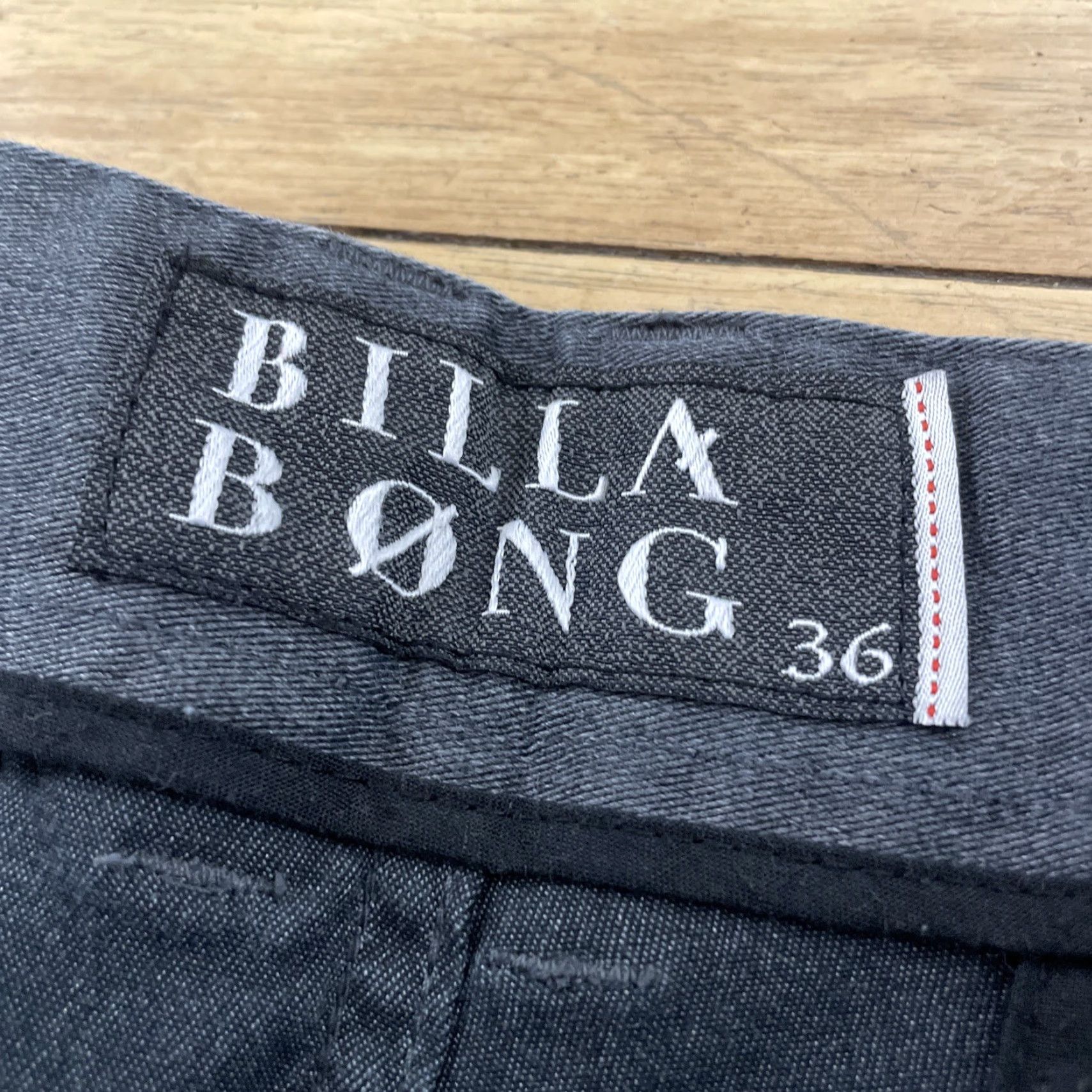 Billabong VINTAGE Billabong Y2k Straight Slim Chino Pants Men 36 Gray Beach Surf Skate Indie 90s College Band Beach Biker Mens Size US 36 / EU 52 - 7 Thumbnail