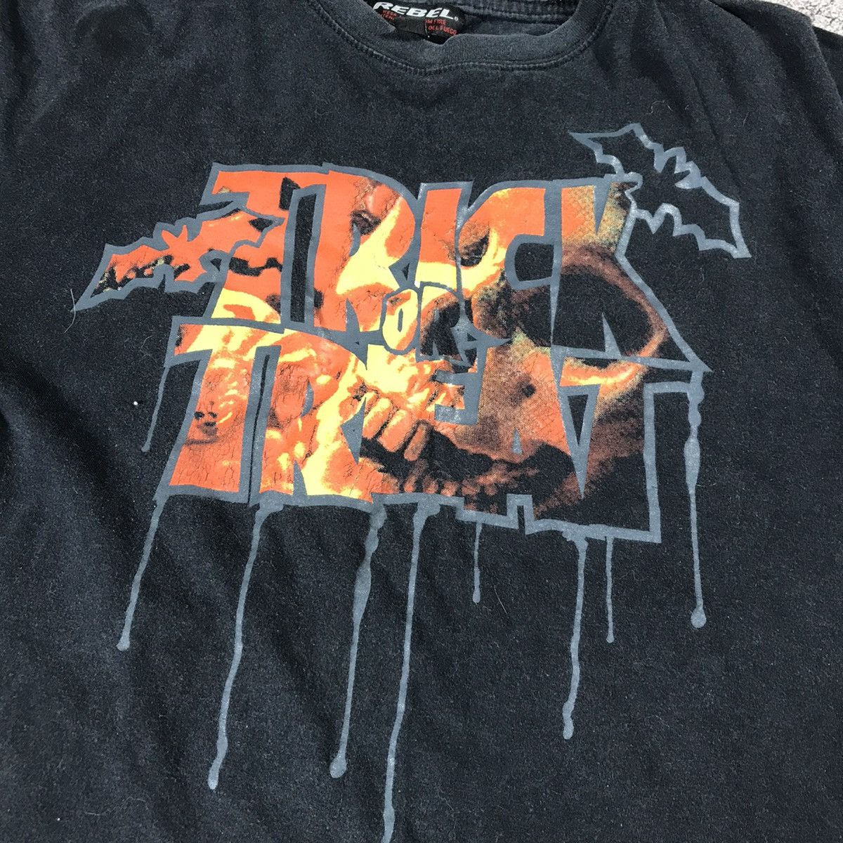 Vintage Vintage Y2K Graphic Tee Bones Horror Streetwear Grunge S Size US S / EU 44-46 / 1 - 3 Thumbnail