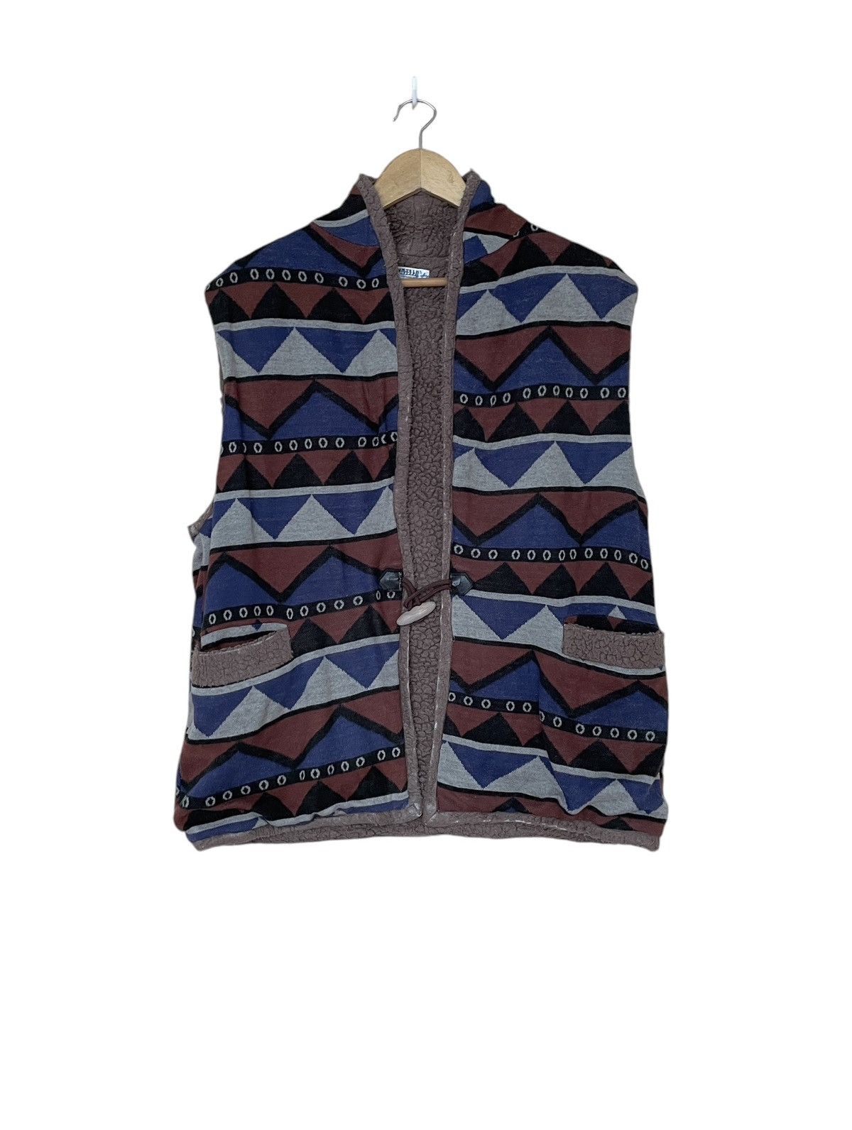 Japanese Brand Vintage Japanese Brand Nouvelle Navajo Fur Vest 1990s Size US M / EU 48-50 / 2 - 1 Thumbnail