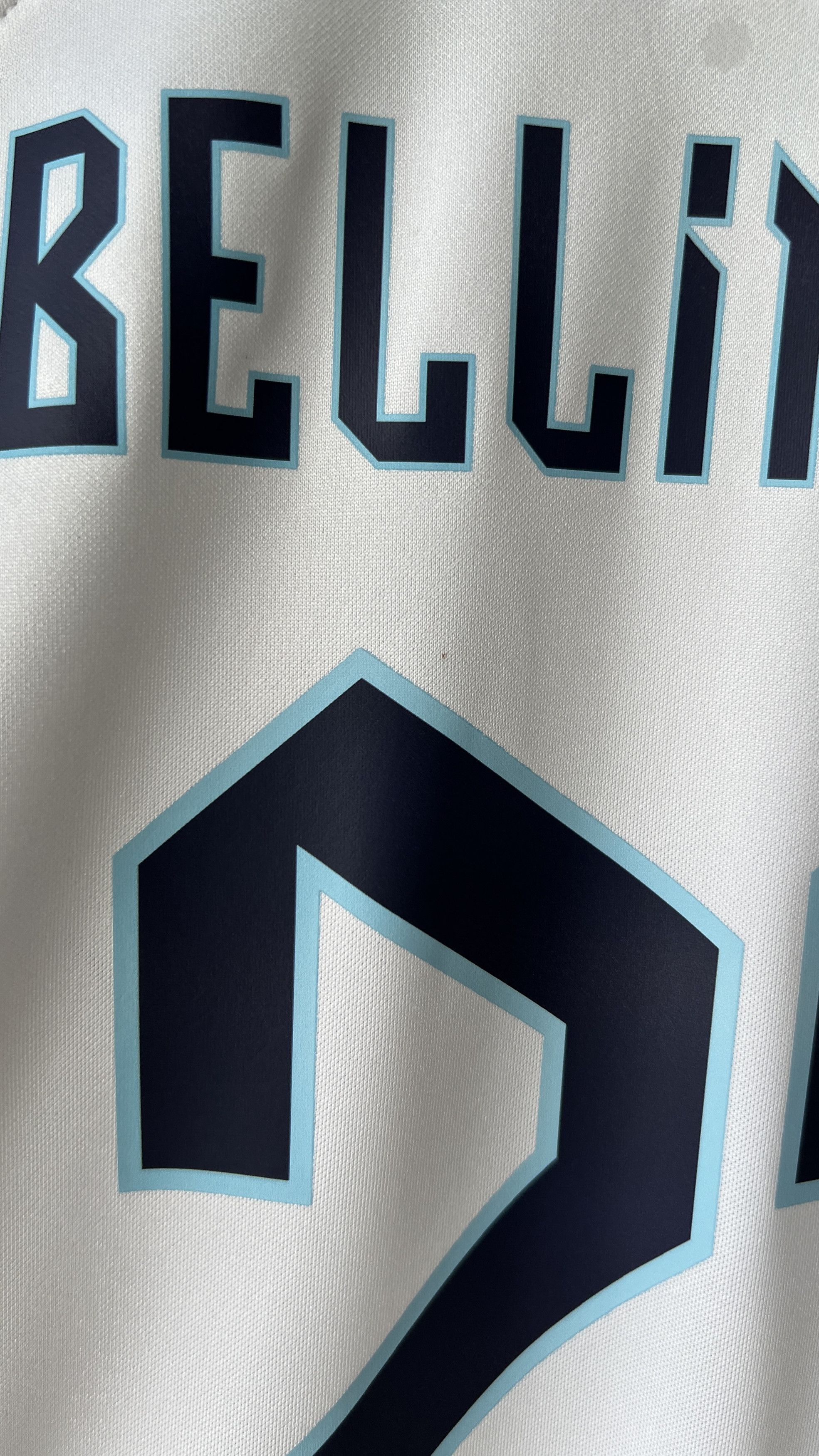 Nike (L) England 2022-23 Home Shirt Bellingham #22 (New) Kit Size US L / EU 52-54 / 3 - 8 Thumbnail