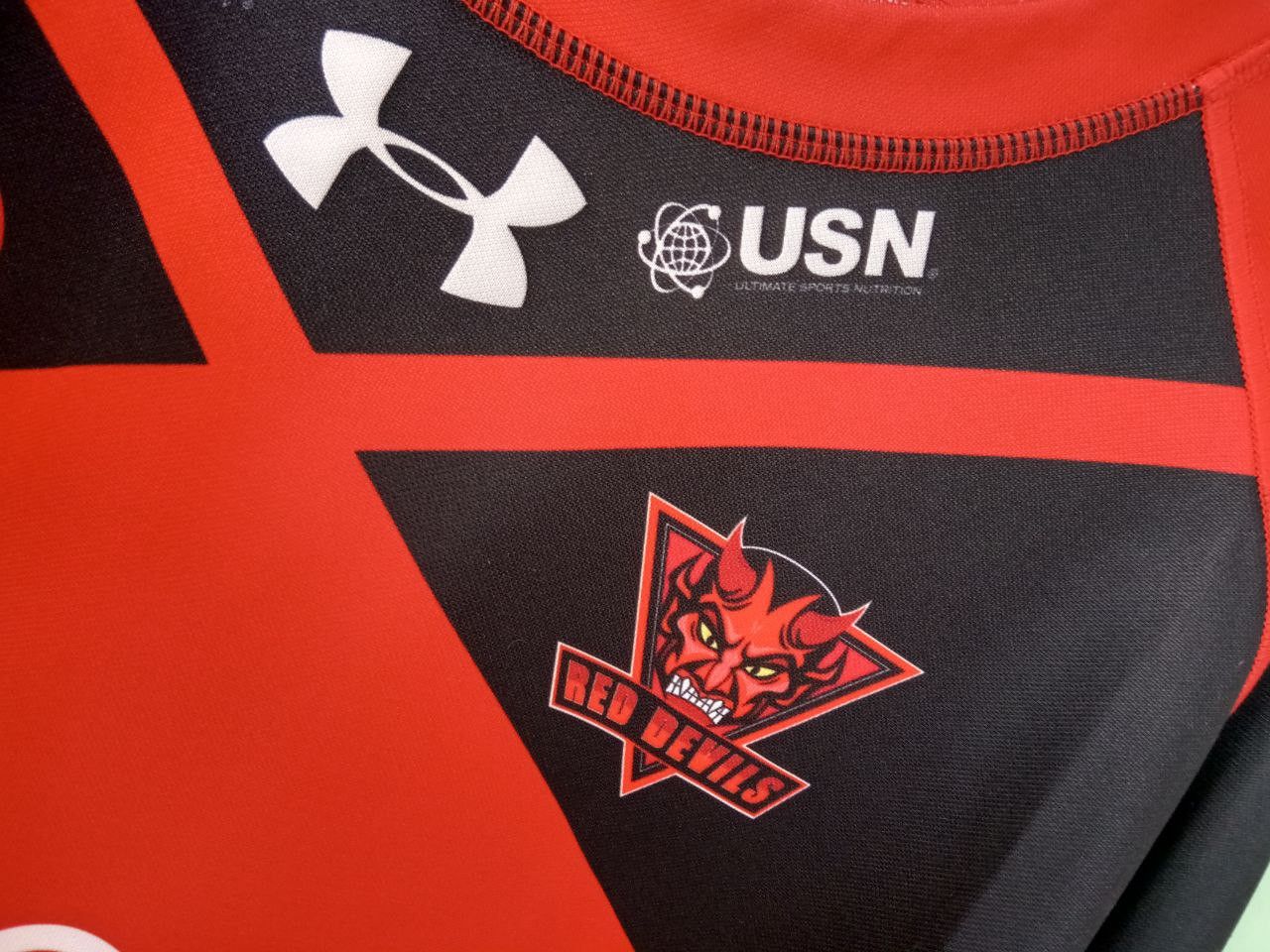 Under Armour RUGBY LEAGUE SALFORD RED DEVILS SHIRT JERSEY 5XL Size US XXL / EU 58 / 5 - 4 Thumbnail