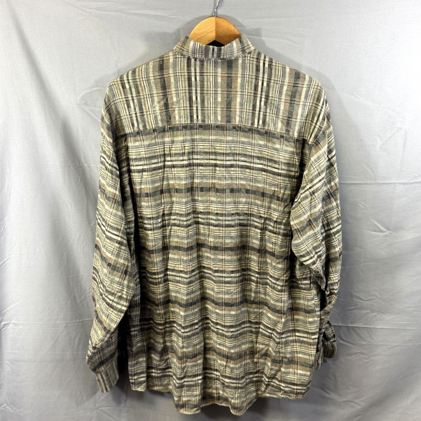 Guy Laroche Guy Laroche Shirt Mens L Gray Plaid Button-Down Long Sleeve Casual Size US L / EU 52-54 / 3 - 2 Thumbnail