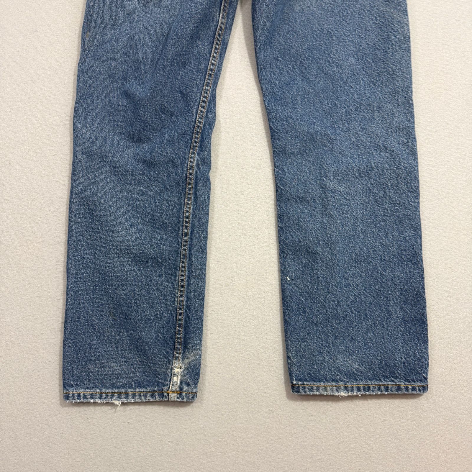 Levi's Vintage Levis 505 Jeans Men's 36x32 Blue Faded Distressed Size US 36 / EU 52 - 11 Thumbnail