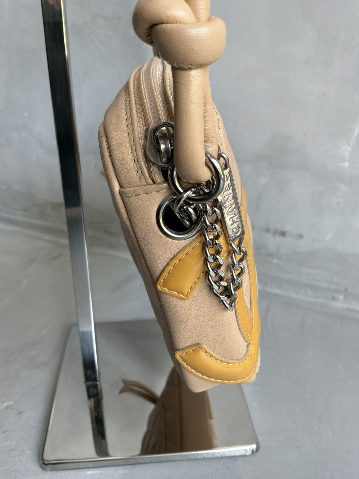 Chanel Chanel - Beige Ligne Cambon Pochette Size ONE SIZE - 9 Thumbnail
