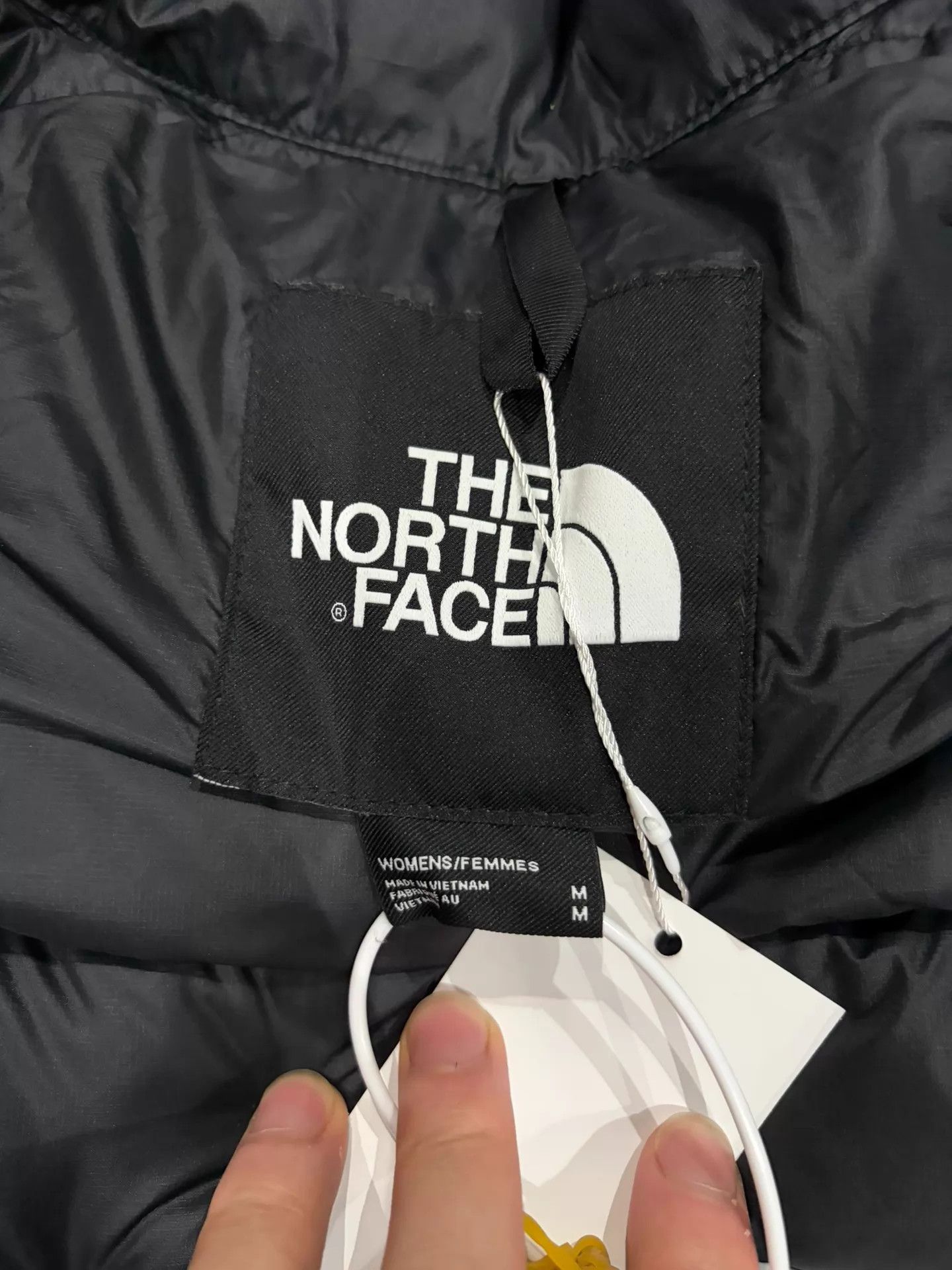 The North Face THE NORTH FACE Black-White Colorblock Short Down M 700 Size US M / EU 48-50 / 2 - 4 Thumbnail