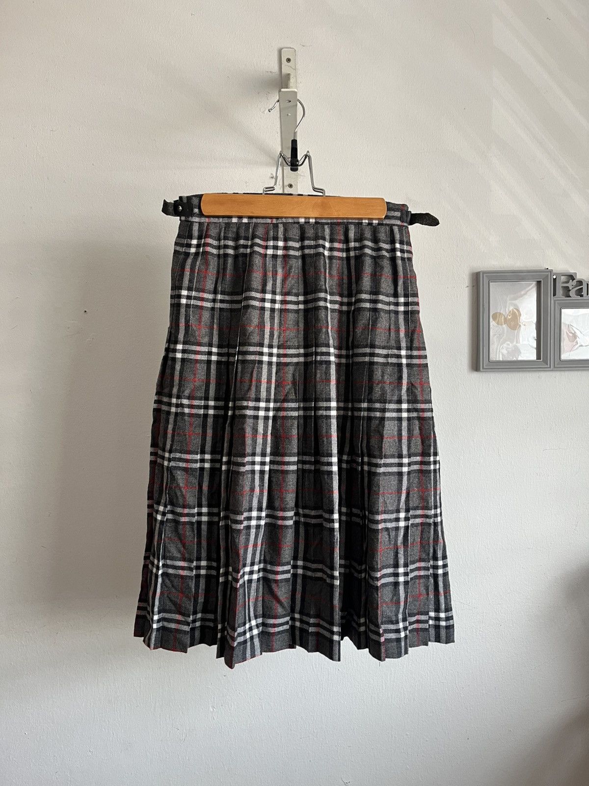 Burberry Burberry skirt Size 25" / US 0 / IT 36 - 2 Thumbnail