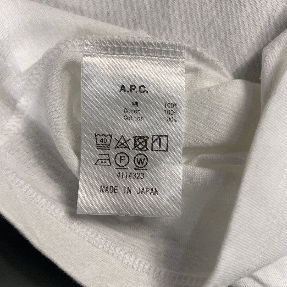 A.P.C. A.P.C Rue Madame Paris Embroidery Spell out Tee Size L / US 10 / IT 46 - 4 Thumbnail