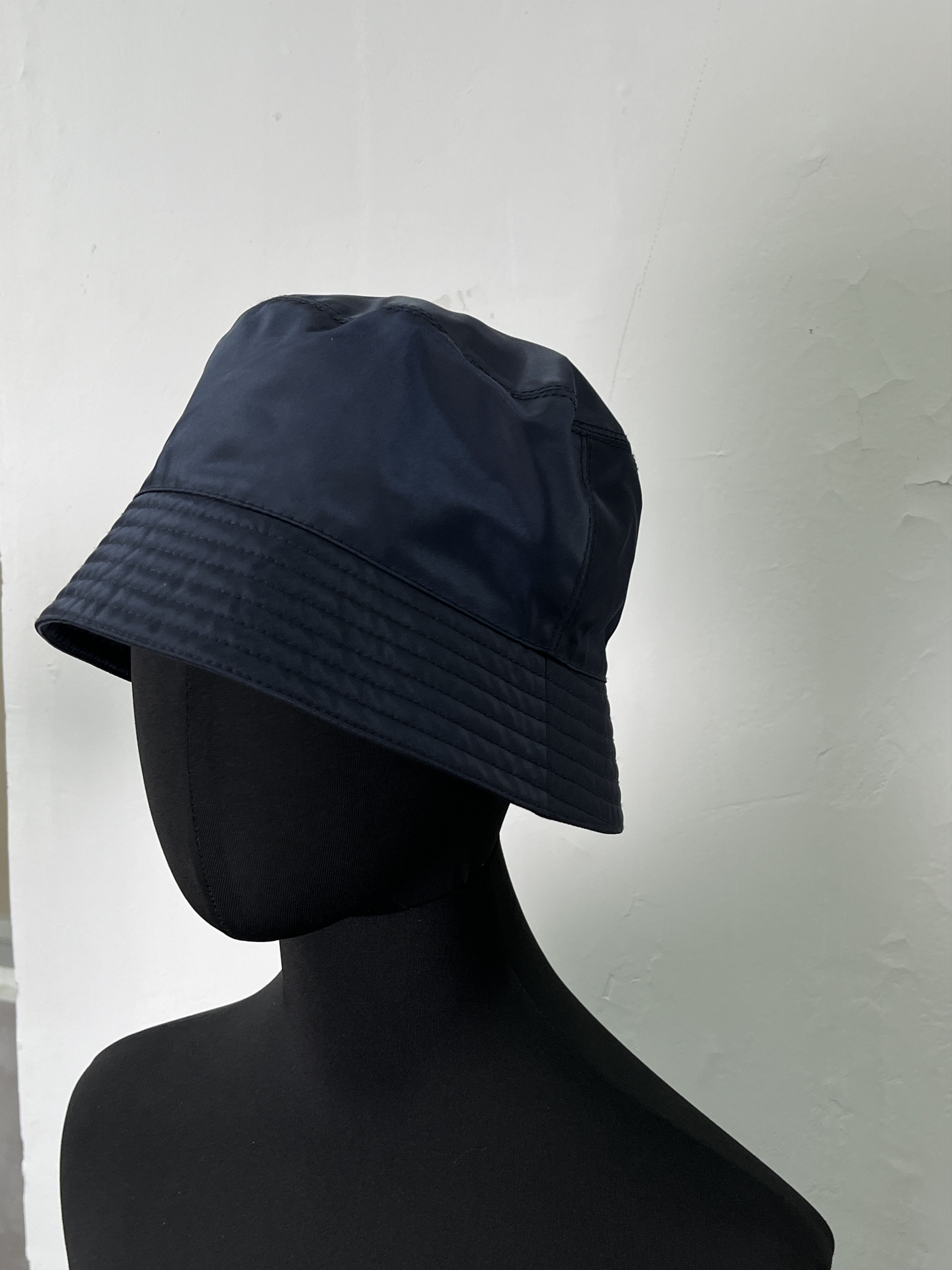 Prada Prada Navy Re-Nylon Bucket Hat Size ONE SIZE - 3 Thumbnail