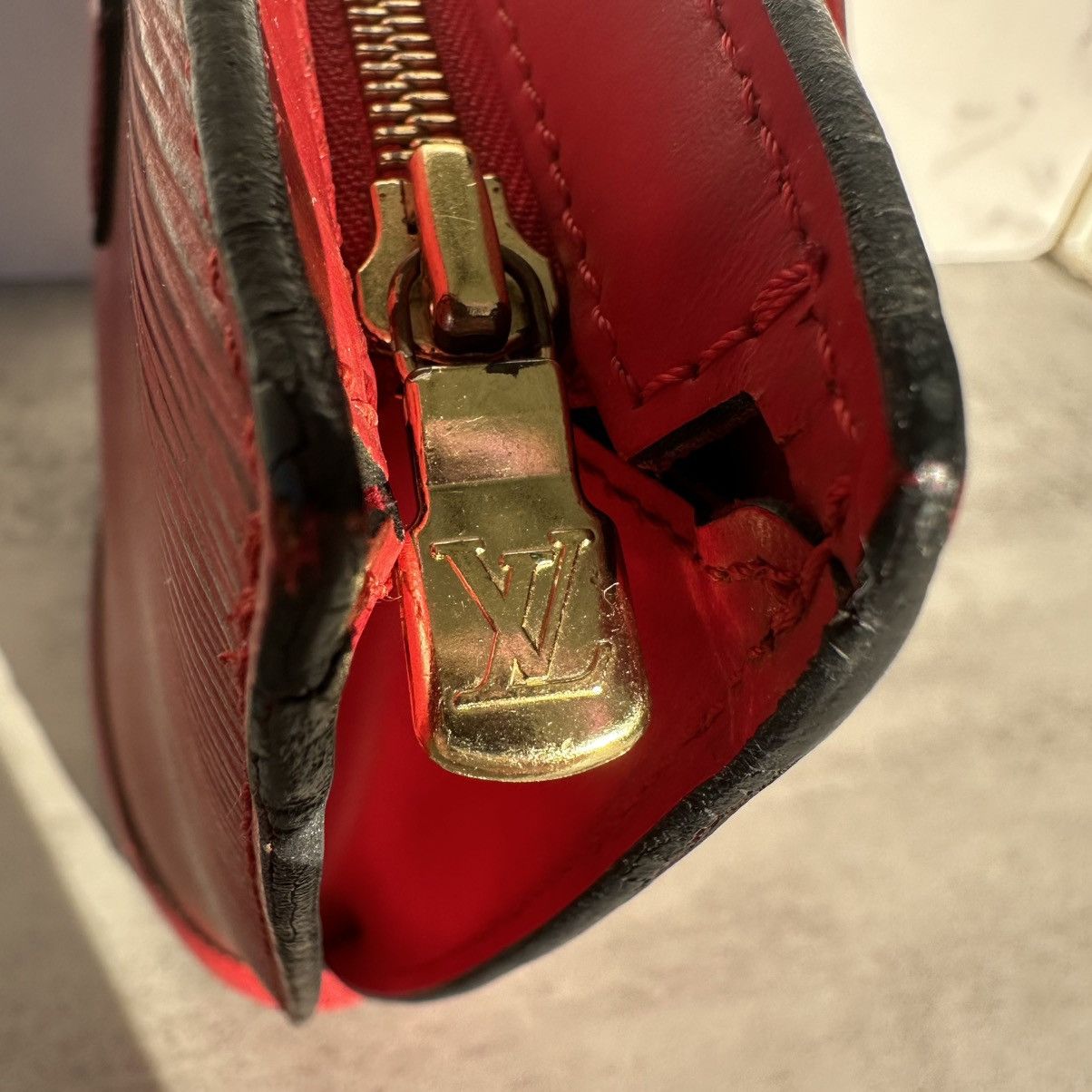 Louis Vuitton Louis Vuitton Epi Saint Jacques PM Castillan Red Size ONE SIZE - 6 Thumbnail