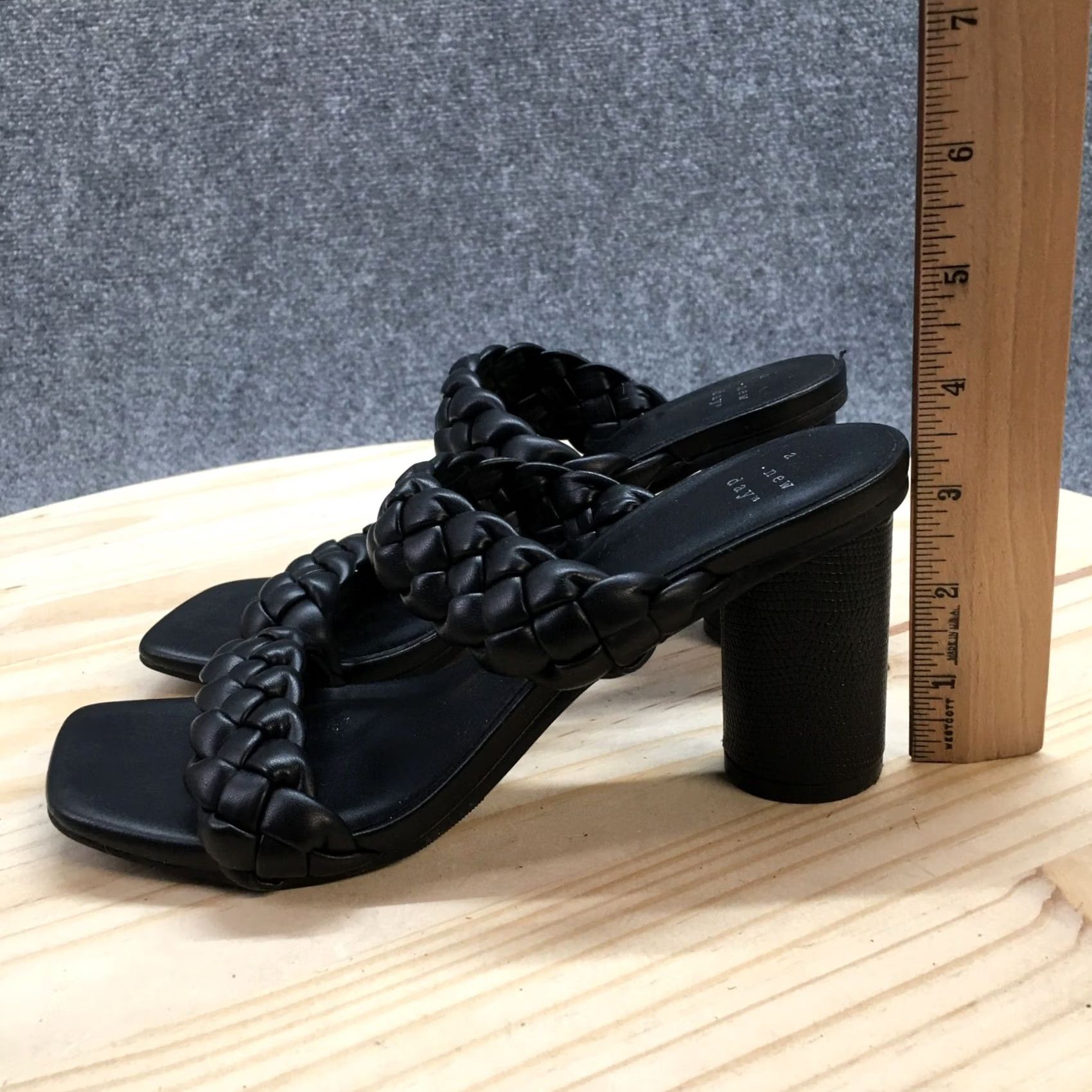 Vintage A New Day Sandals Womens 6.5 Two Braided Straps Slide Casual Black Faux Leather Size US 7 / IT 37 - 6 Thumbnail