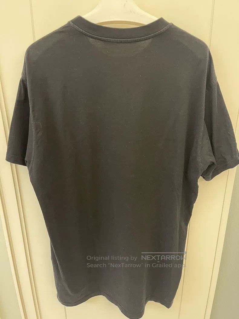 Givenchy Givenchy Shark T Size US S / EU 44-46 / 1 - 2 Thumbnail