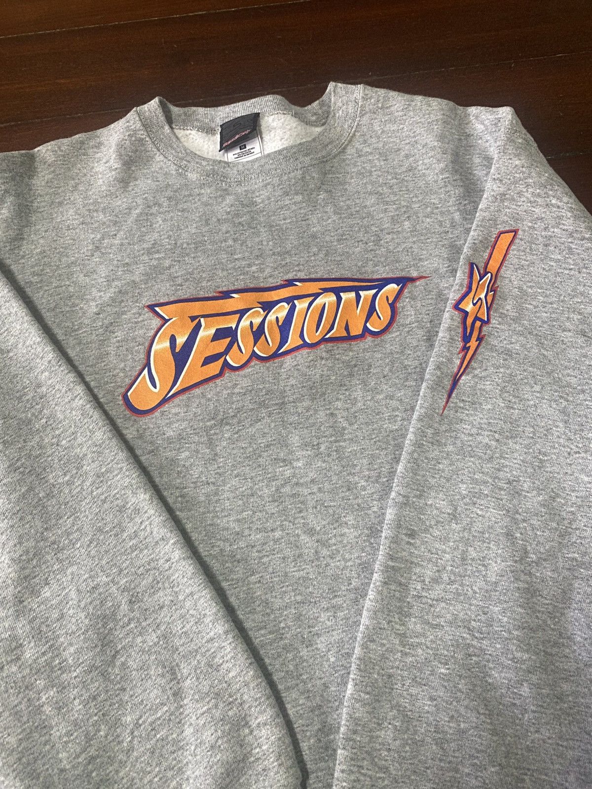 Hook-Ups vintage Y2K seesions skates sweat big logo thunder design Size US M / EU 48-50 / 2 - 7 Thumbnail