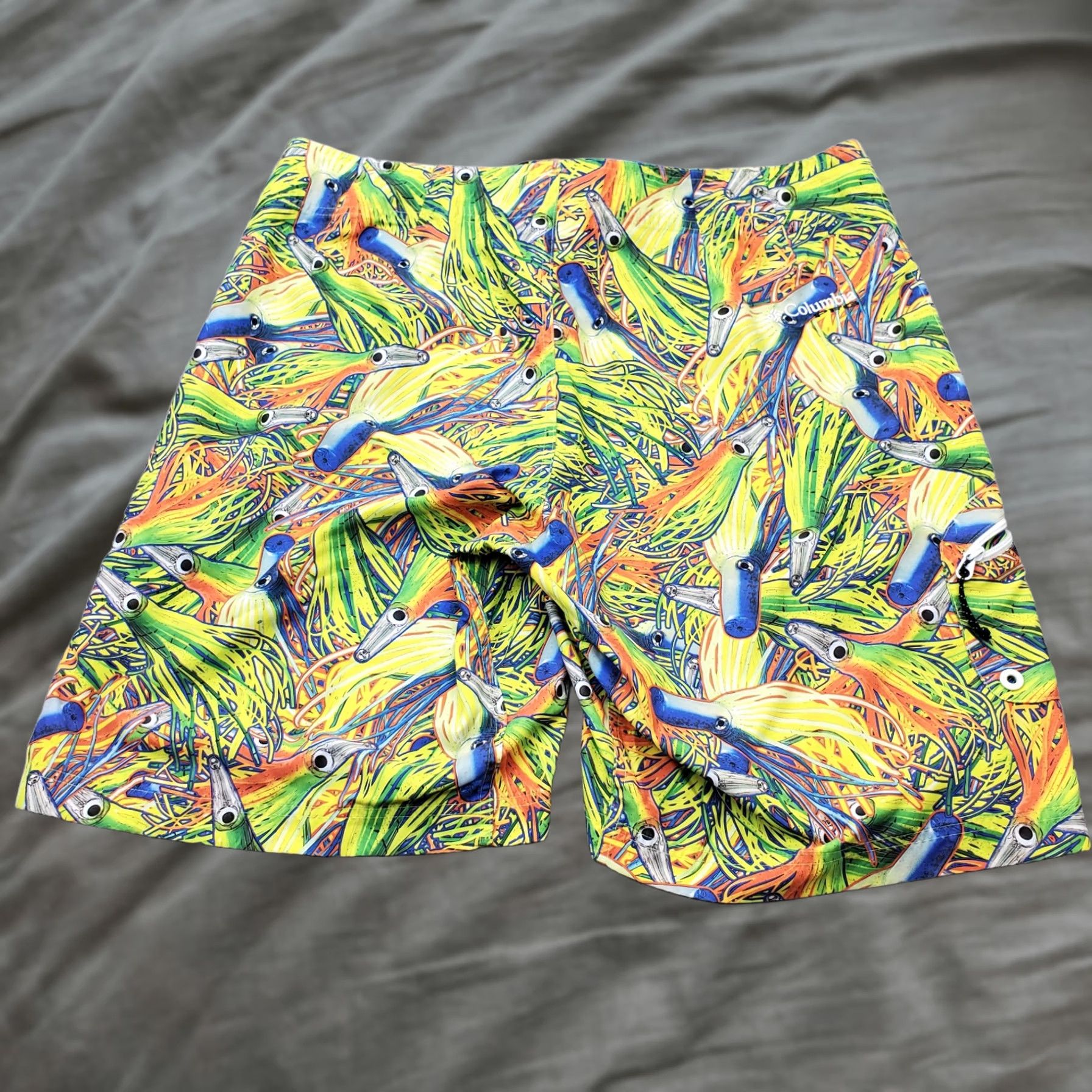 Vintage Columbia Mens 38 Multi Squid Lure Print PFG Fishing Board Shorts Shirt Bottom Mens Size US 38 / EU 54 - 1 Thumbnail