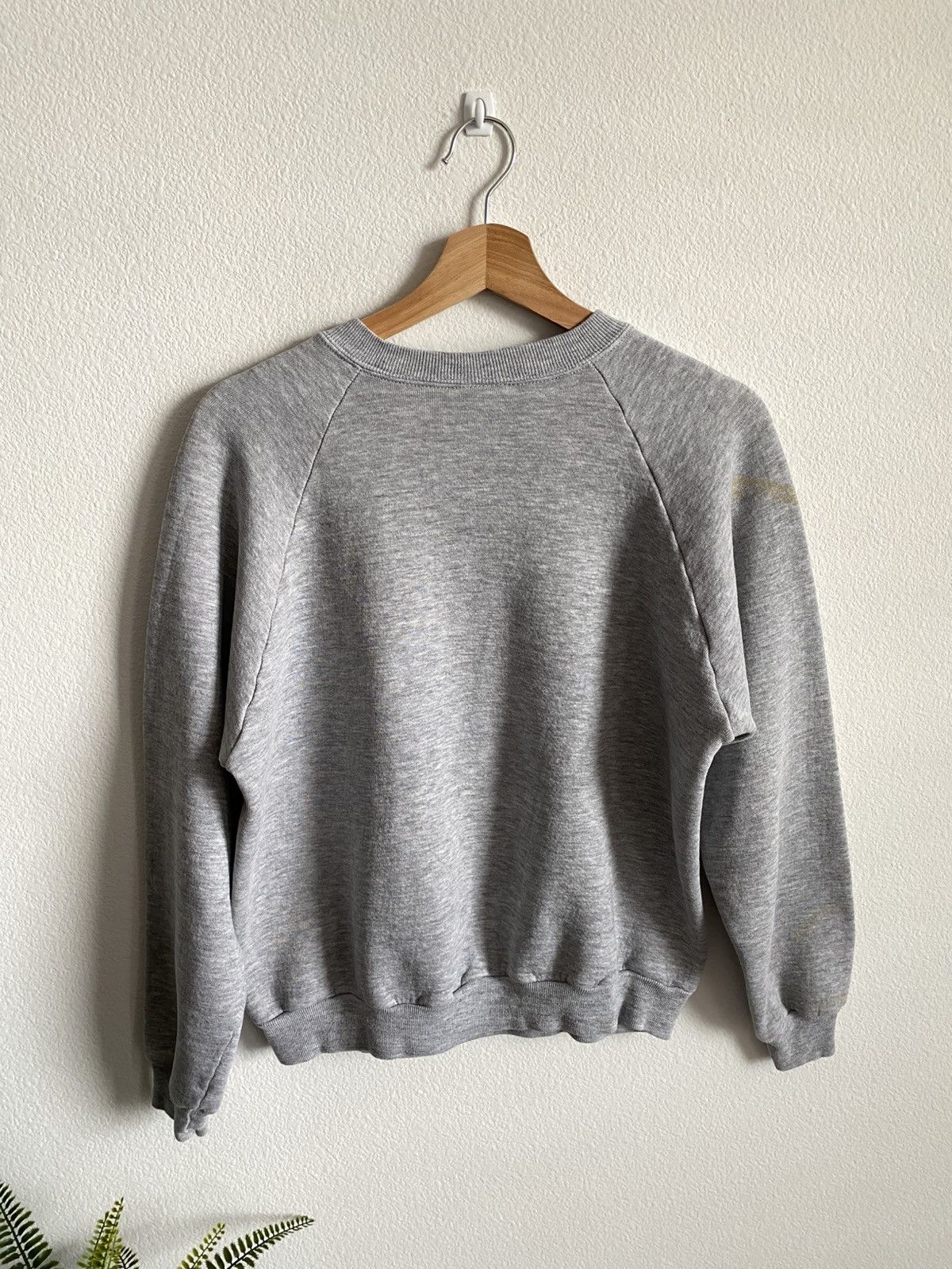 Mickey Unlimited Vintage 90s Mickey Mouse Crewneck Sweatshirt Size US L / EU 52-54 / 3 - 8 Thumbnail