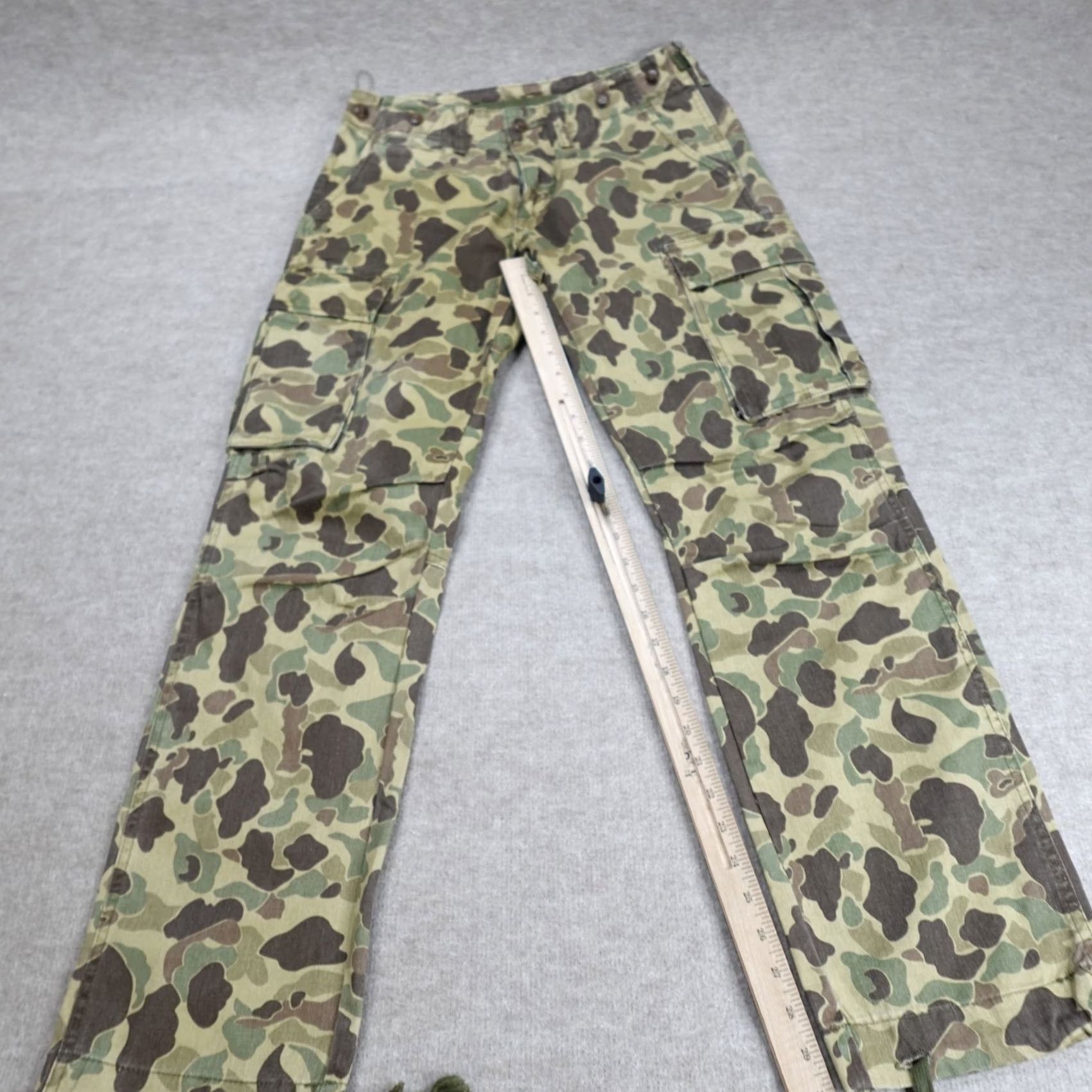 Vintage MNMI Mens Pants 30 x 30 Green Brown Chino Duck Camo Camouflage Cargo Pants Cargo Pocket 5-Pocket Canvas Cotton Regular Size 30 Mens Size US 30 / EU 46 - 7 Thumbnail