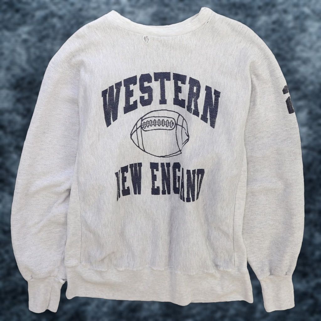 VINTAGE Western New England Football Sweatshirt Crewneck Large Gray Distressed Mens