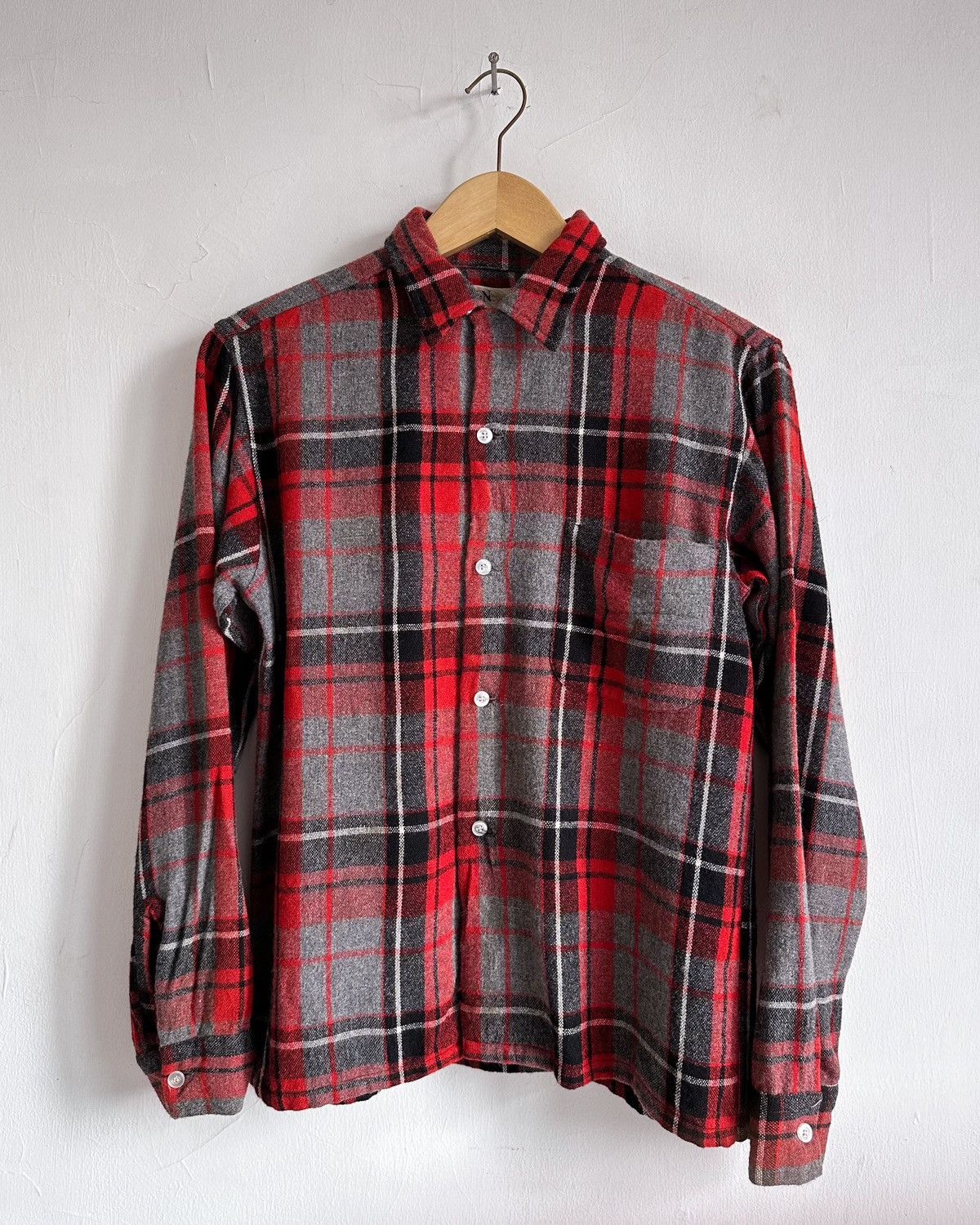 Vintage 60s N+N Xi East Loop Collar Rayon Blend Plaid Button Shirt Size US M / EU 48-50 / 2 - 1 Thumbnail