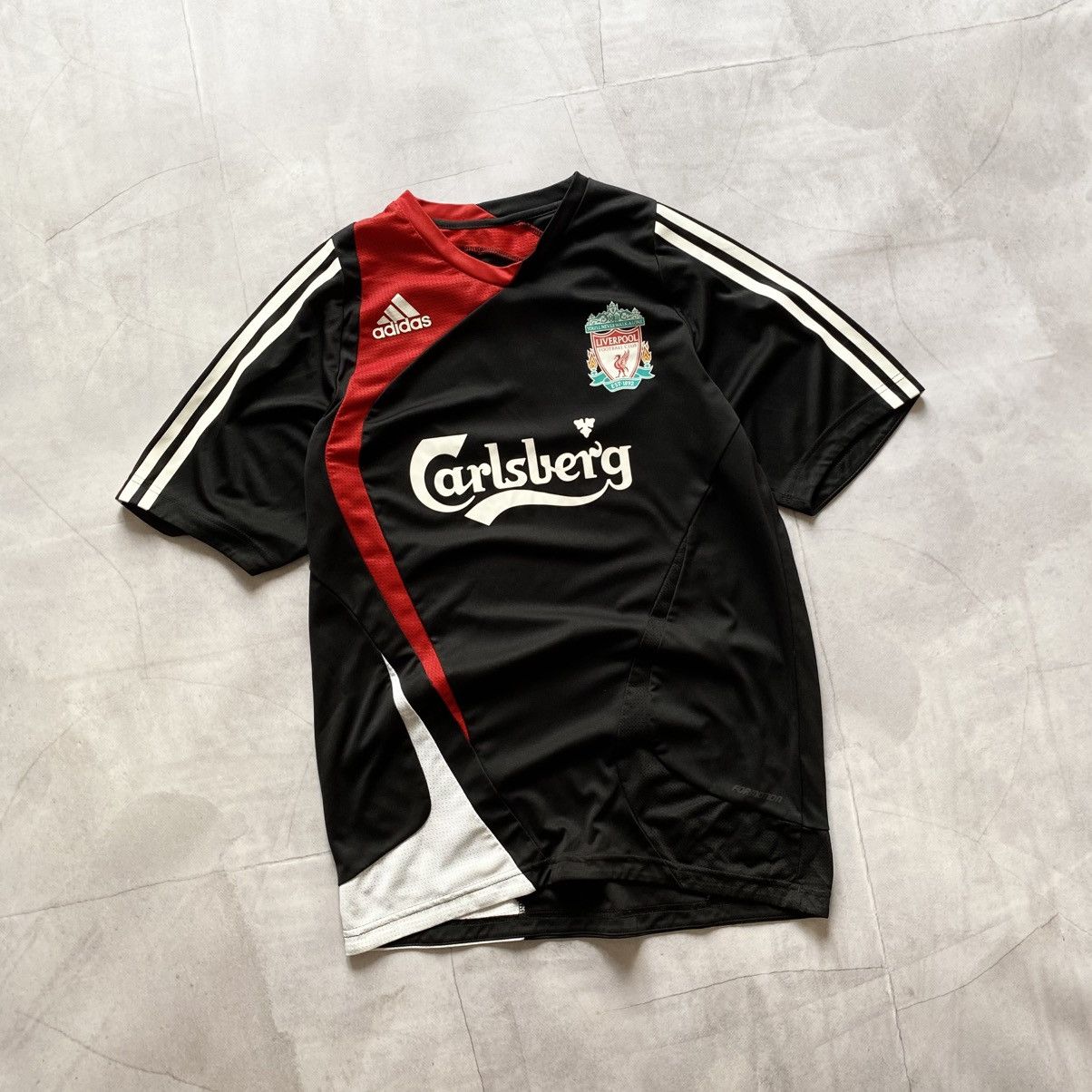 Other Adidas Liverpool 2007 Black Red White Football Tee Jersey Size US S / EU 44-46 / 1 - 1 Thumbnail