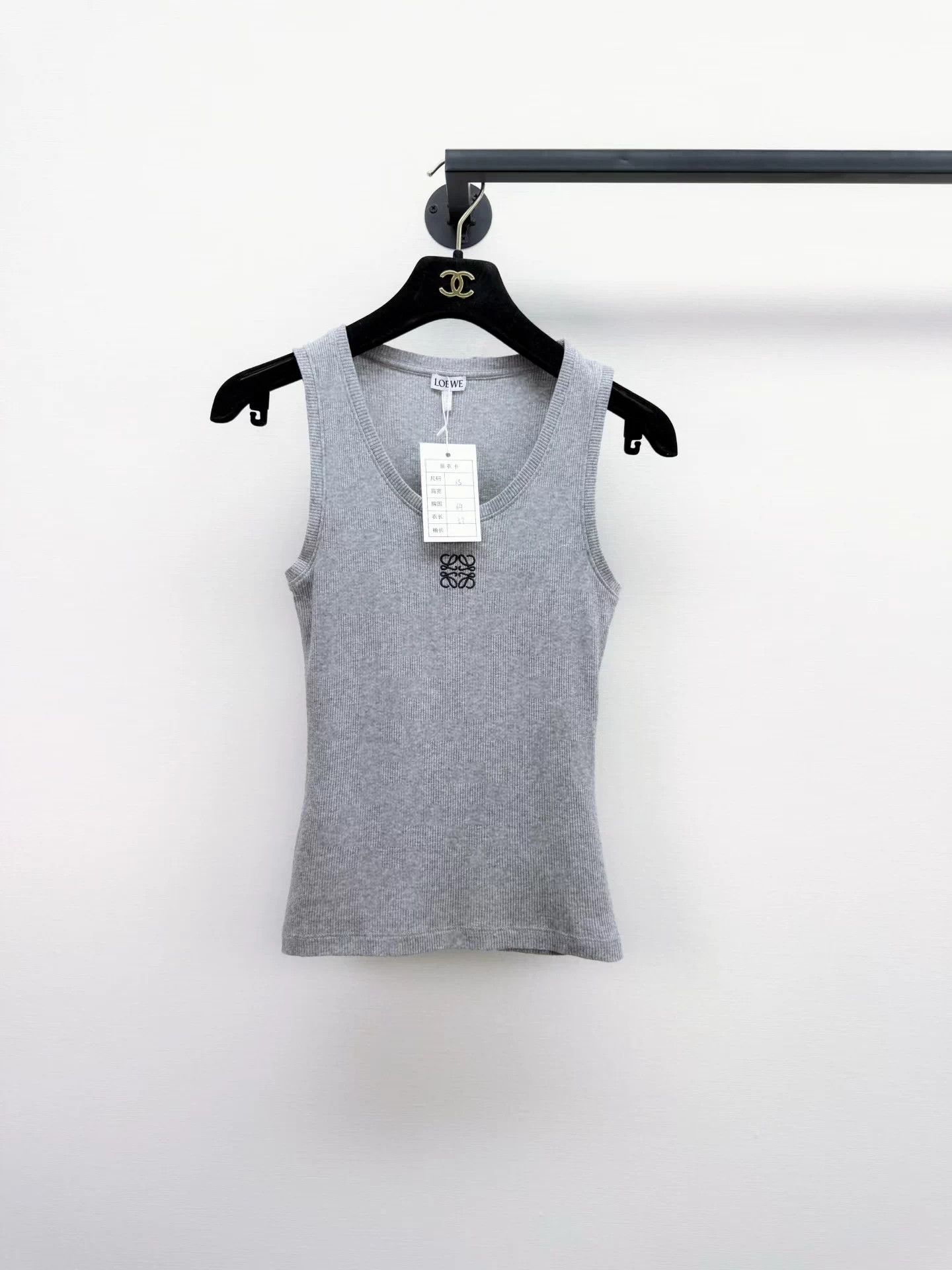 Loewe Loewe Classic Embroidered Tank XS Authentic Worn once, new Size XS / US 0-2 / IT 36-38 - 1 Thumbnail