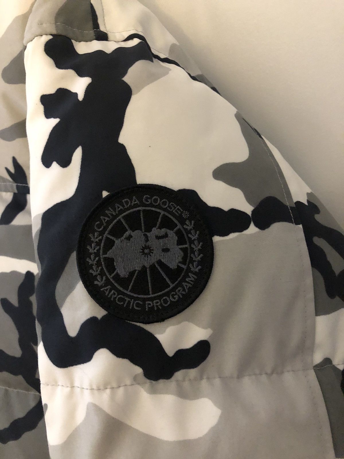 Canada Goose × Vetements Vetements/Canada Goose Reversible Down Jacket Size US XXL / EU 58 / 5 - 8 Thumbnail