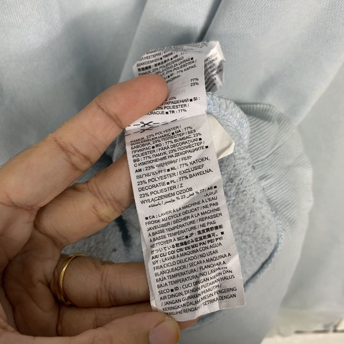 Japanese Brand 📌Baby Blue Gap Hoodie Pull Over Embroidery Size US L / EU 52-54 / 3 - 19 Thumbnail