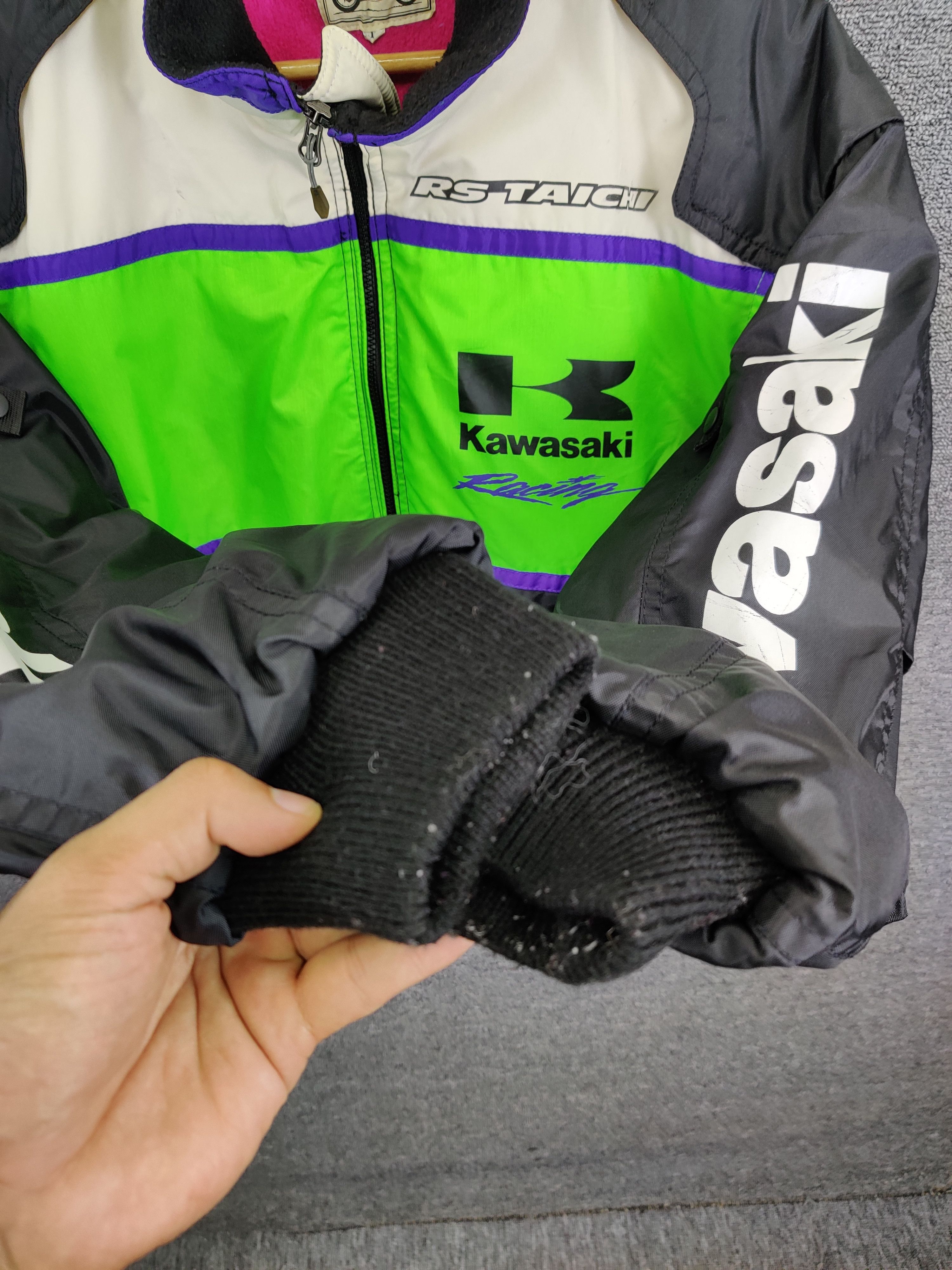 Vintage Vintage Kawasaki Racing Team Bomber Jacket Size US L / EU 52-54 / 3 - 12 Thumbnail