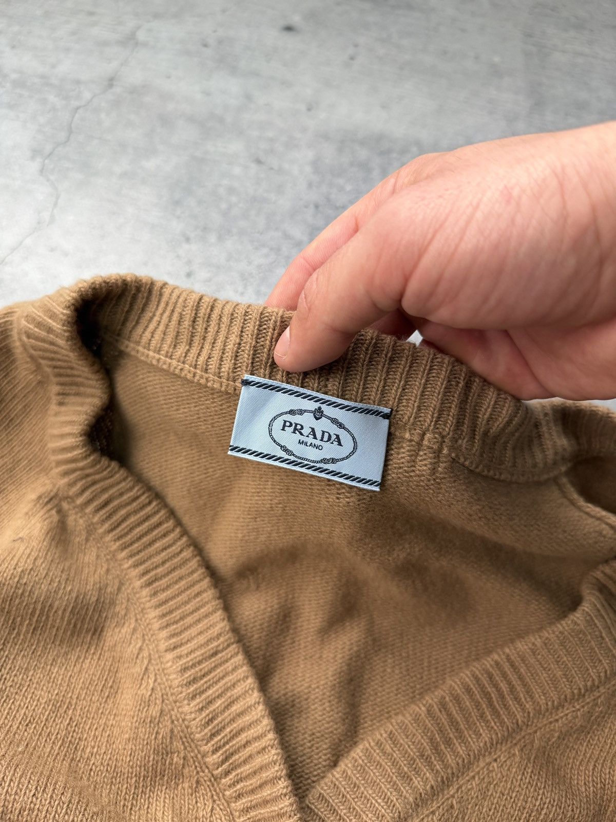 Prada Prada Cachemire Cardigan Sweater Size US XS / EU 42 / 0 - 7 Thumbnail