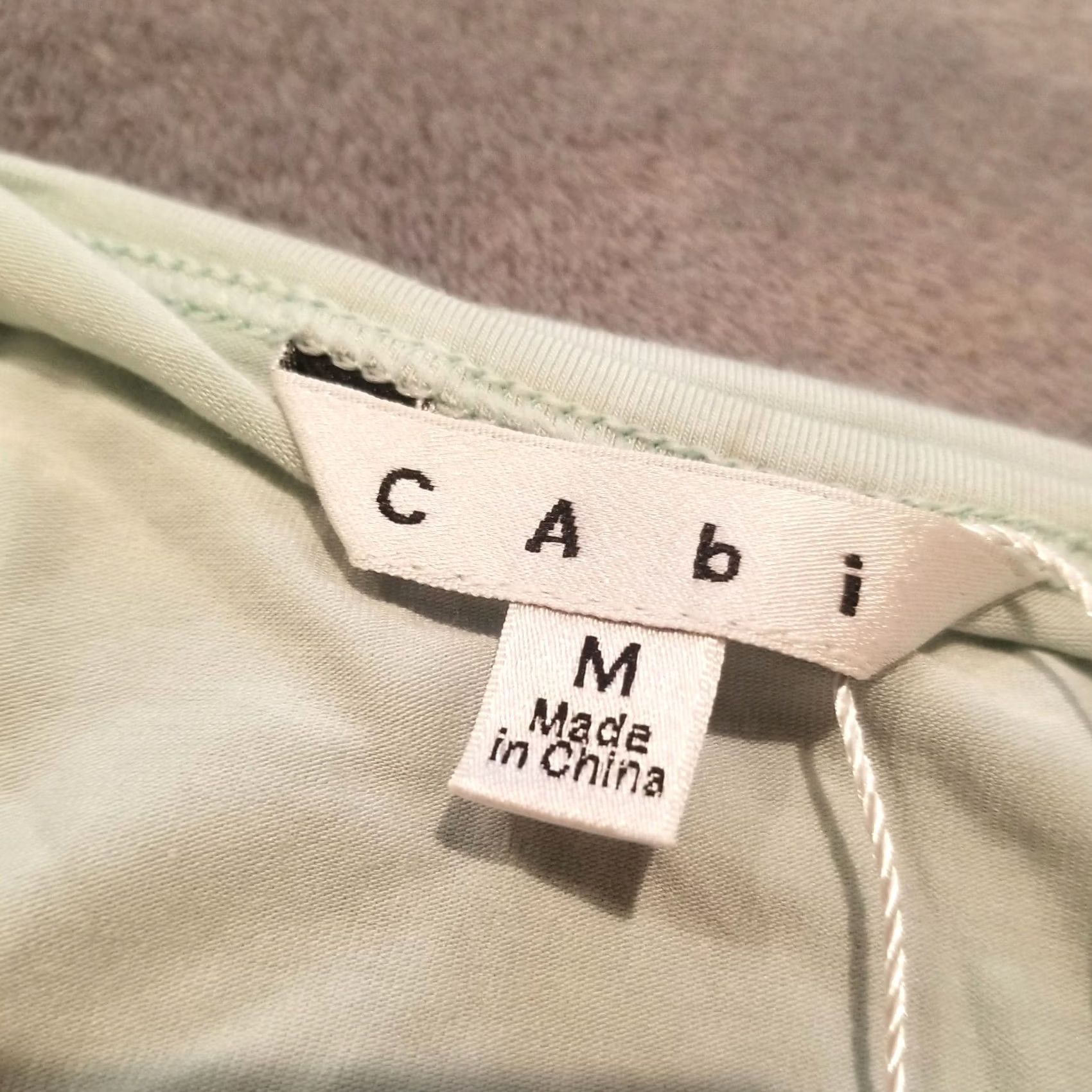 Vintage CAbi 382 Womens Flip It Tee Short Sleeve Top Size Medium Almond Green Shirt Womens Medium Green 90s (if applicable) Size M / US 6-8 / IT 42-44 - 3 Thumbnail