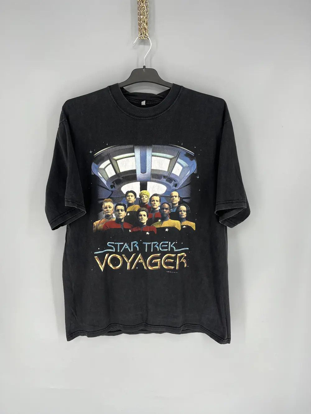 Band Tees Vintage 1995 Star Trek Voyager Stanley Desantis T-Shirt Size US L / EU 52-54 / 3 - 1 Thumbnail