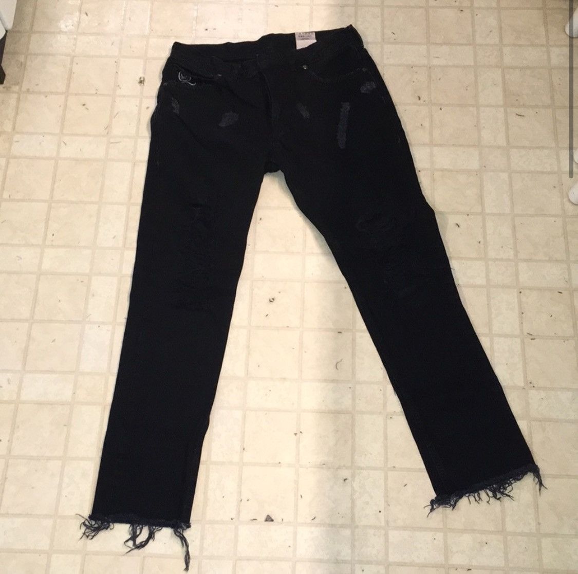 McQ Alexander McQueen McQ Alexander McQueen black slim distressed jeans Size US 28 / EU 44 - 1 Thumbnail