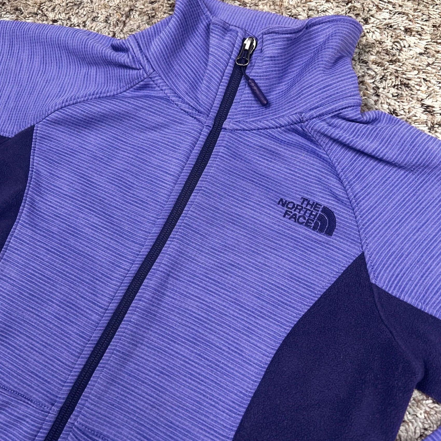 The North Face The North Face Purple Full Zip Activewear Jacket Womens S Embroidered Logo Shirt Size S / US 4 / IT 40 - 4 Thumbnail