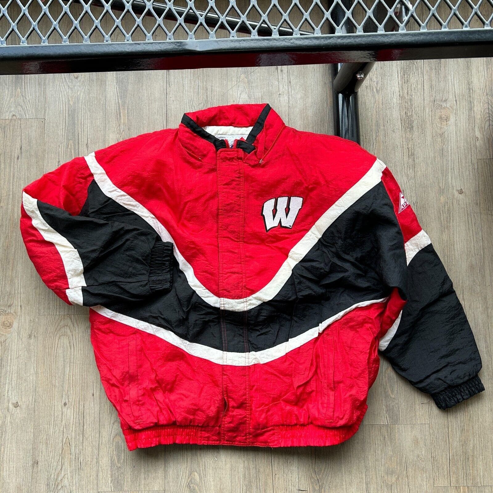 Vintage wisconsin on sale Badgers Jacket 90’s apex rare red white