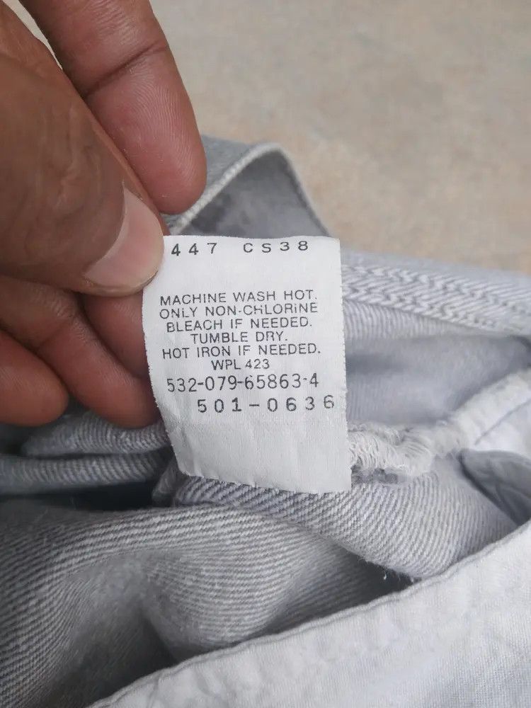 Levi's 80s Vintage Levi's 501 Made In USA Jeans Grey 33x30 Size US 33 - 11 Thumbnail