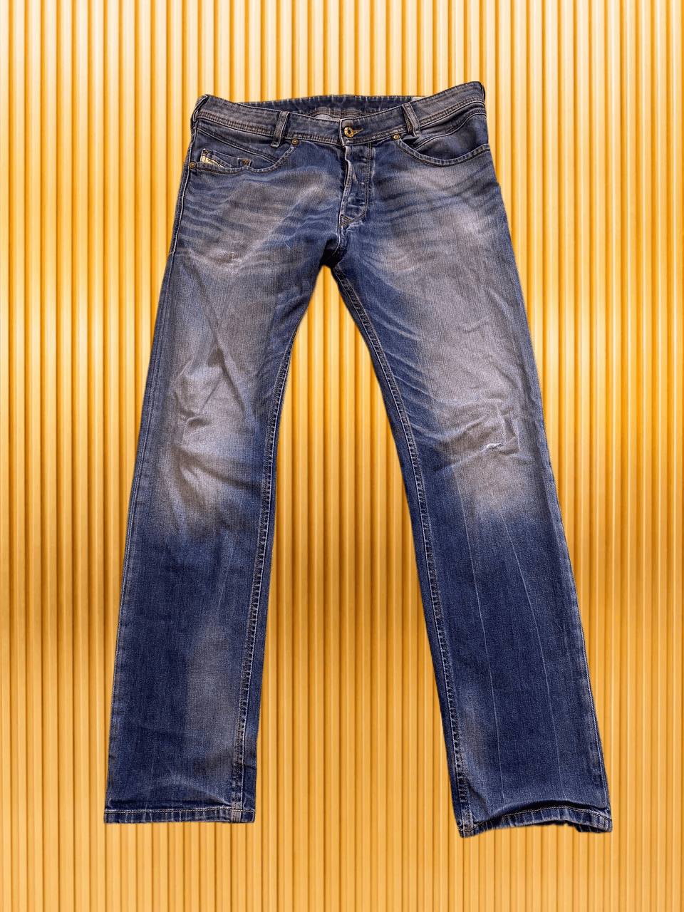 Diesel DIESEL DISTRESSED IAKOP STRAIGHT JEANS Size US 32 / EU 48 - 1 Thumbnail