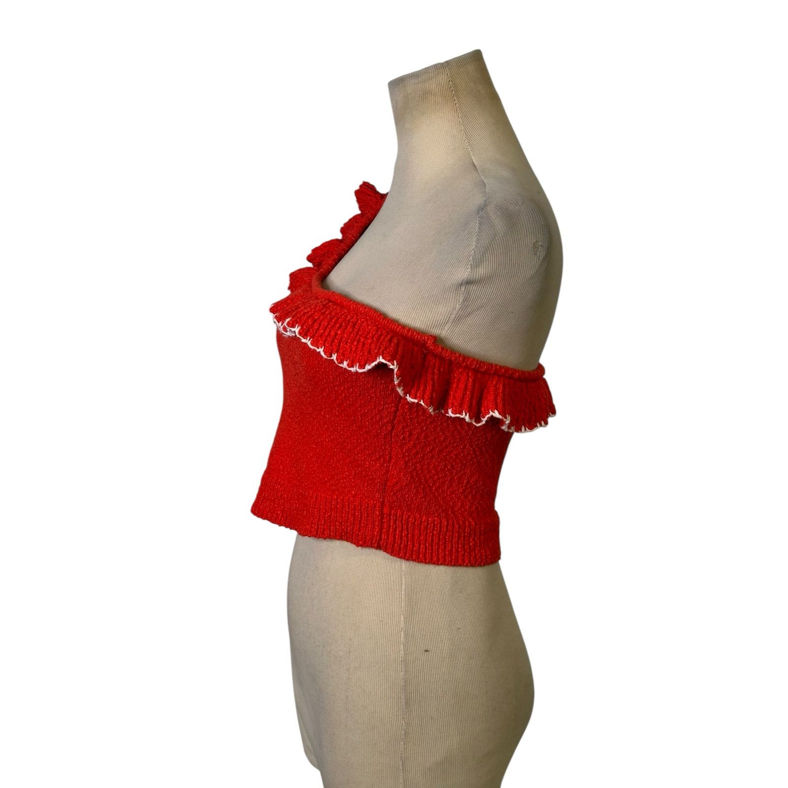 Urban Outfitters Urban Outfitters Orange One Shoulder Crop top Size Small Size S / US 4 / IT 40 - 19 Thumbnail