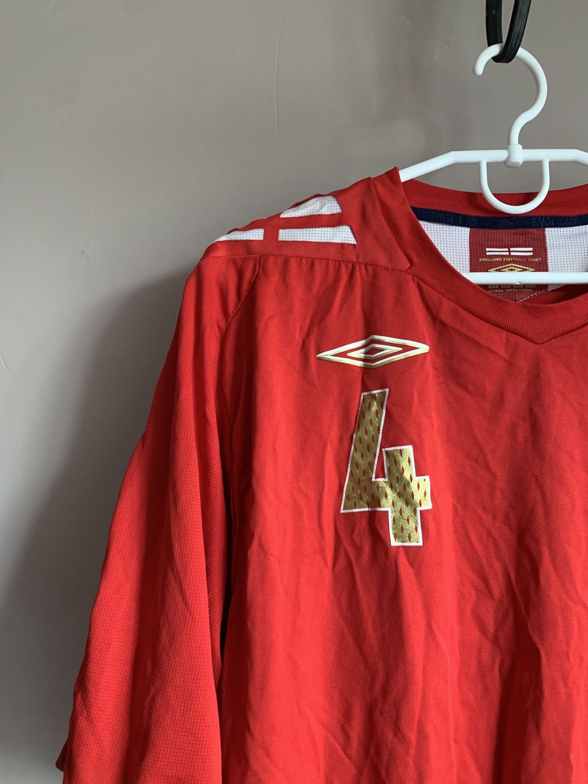 Umbro × Vintage England 2006 Away Football Shirt Umbro Vintage GERRARD #4 Size US XXL / EU 58 / 5 - 3 Thumbnail