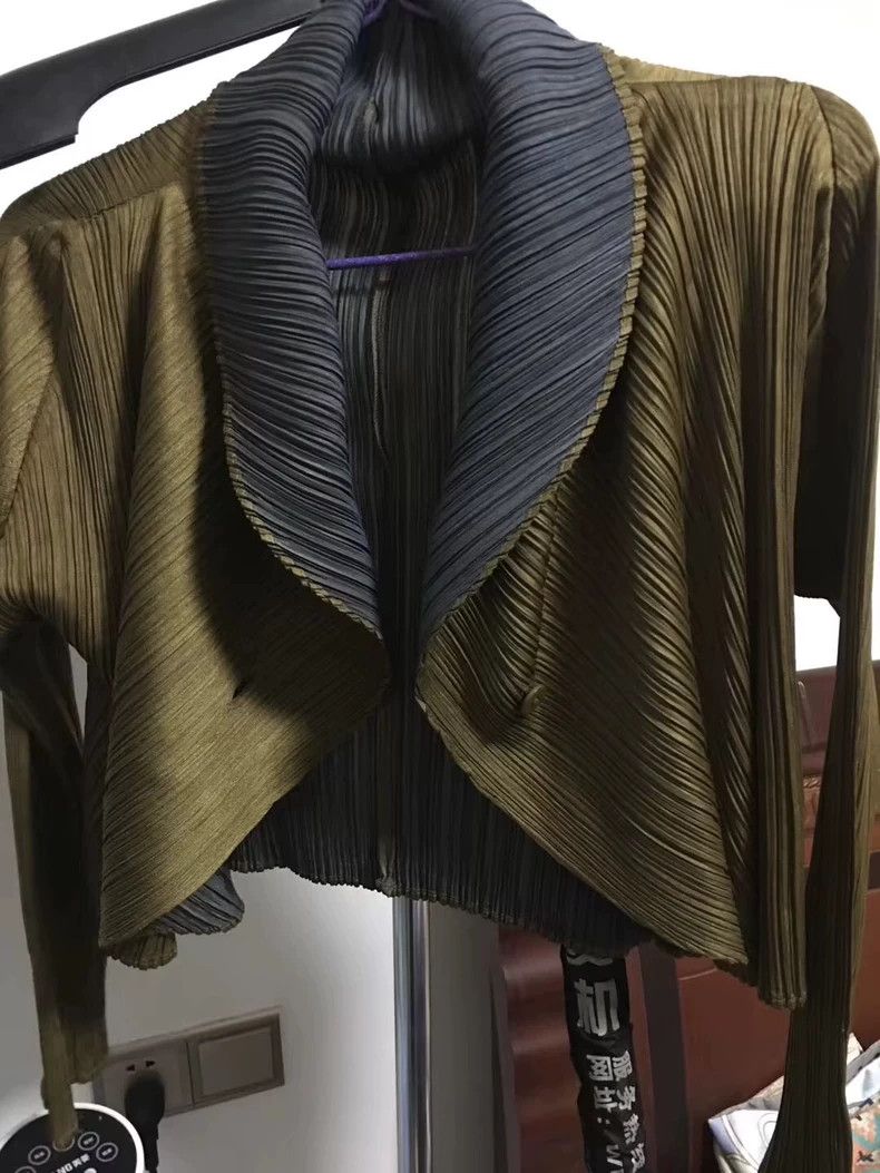 Issey Miyake Issey Miyake size:3 A dark grey and dark green color-block Size XS / US 0-2 / IT 36-38 - 2 Thumbnail