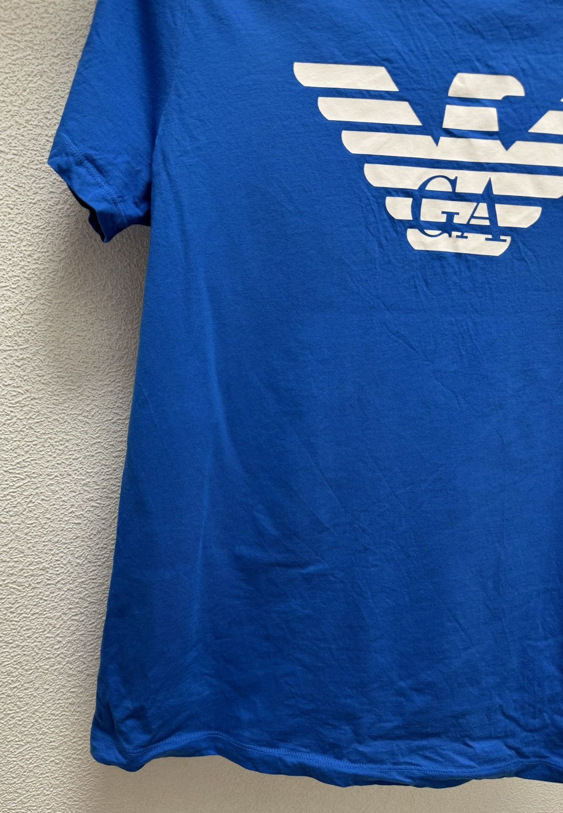 Emporio Armani Emporio Armani big logo t-shirt L sz Size US L / EU 52-54 / 3 - 4 Thumbnail