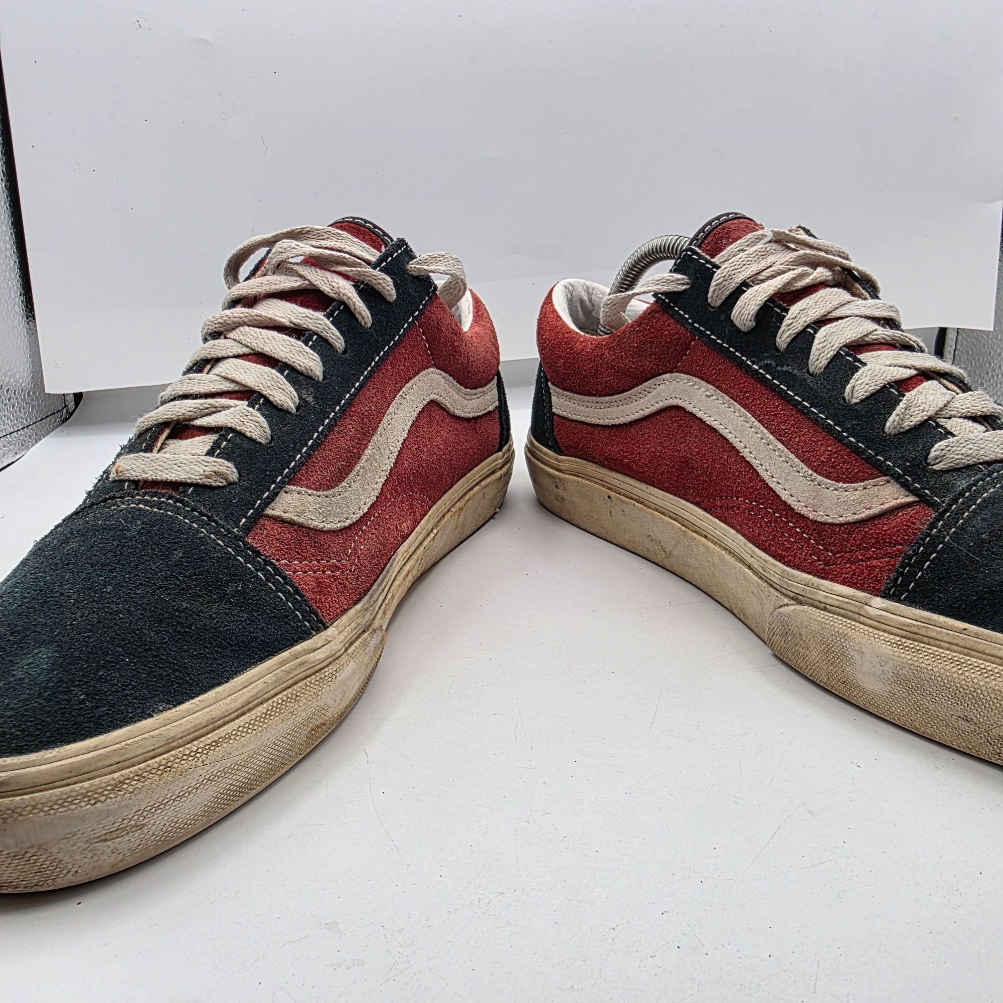 Vans Vans Old Skool Mens Size 10 Red Black Shoes Casual Athletic Size US 10 / EU 43 - 3 Thumbnail