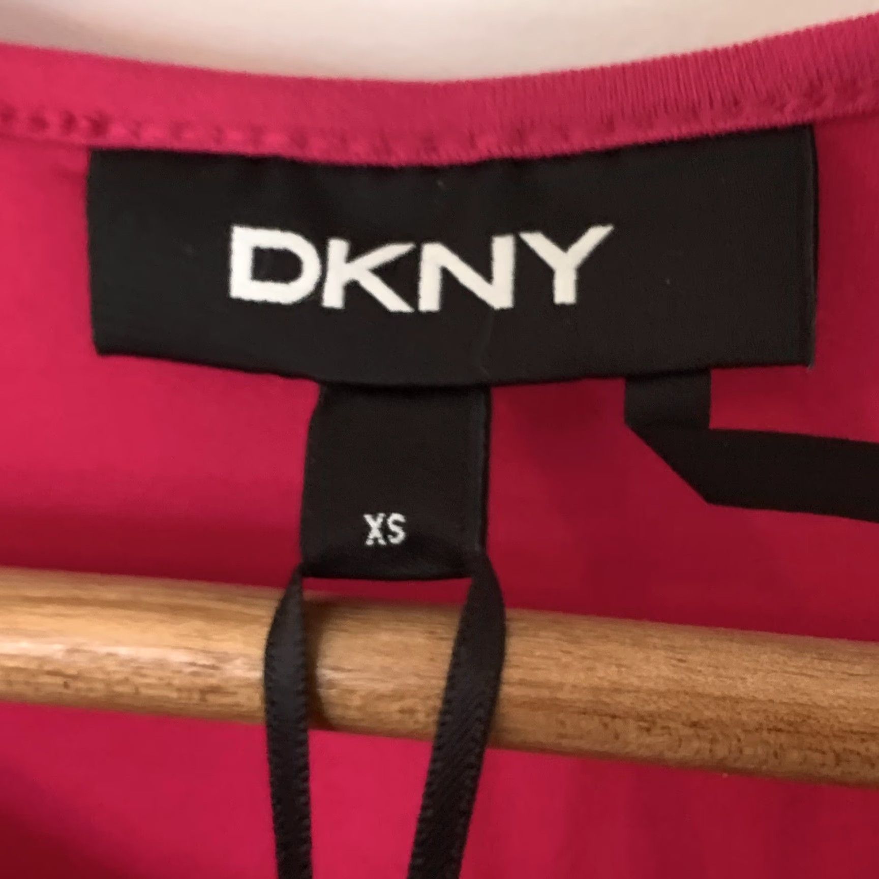 DKNY DKNY Top Womens XS Fuchsia Sleeveless Jewel Neck Asymmetric Stretch Regular Size Size XS / US 0-2 / IT 36-38 - 2 Thumbnail
