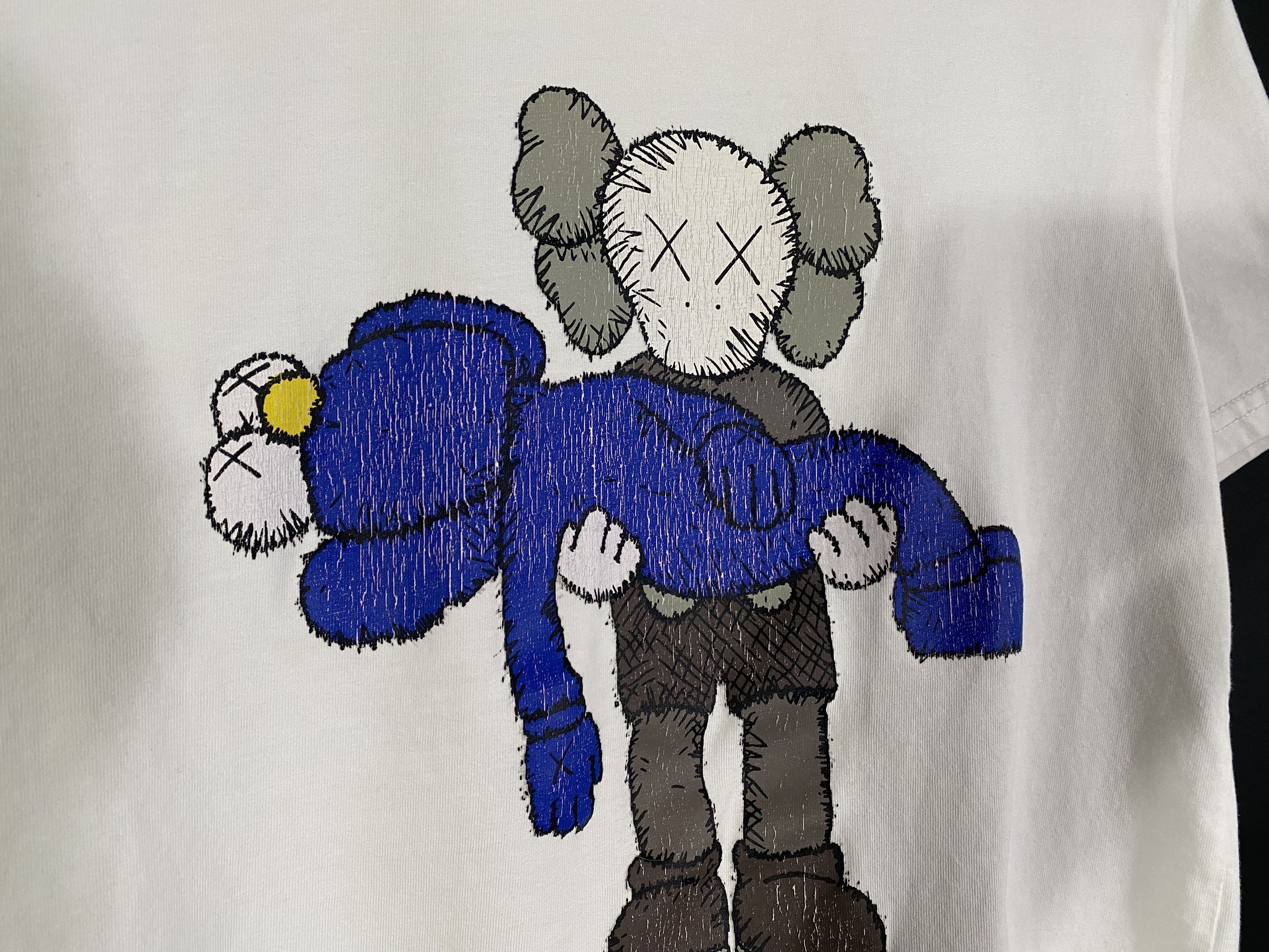 Kaws × Uniqlo KAWS x Uniqlo "Gone" BFF companion tee white Size US S / EU 44-46 / 1 - 4 Thumbnail