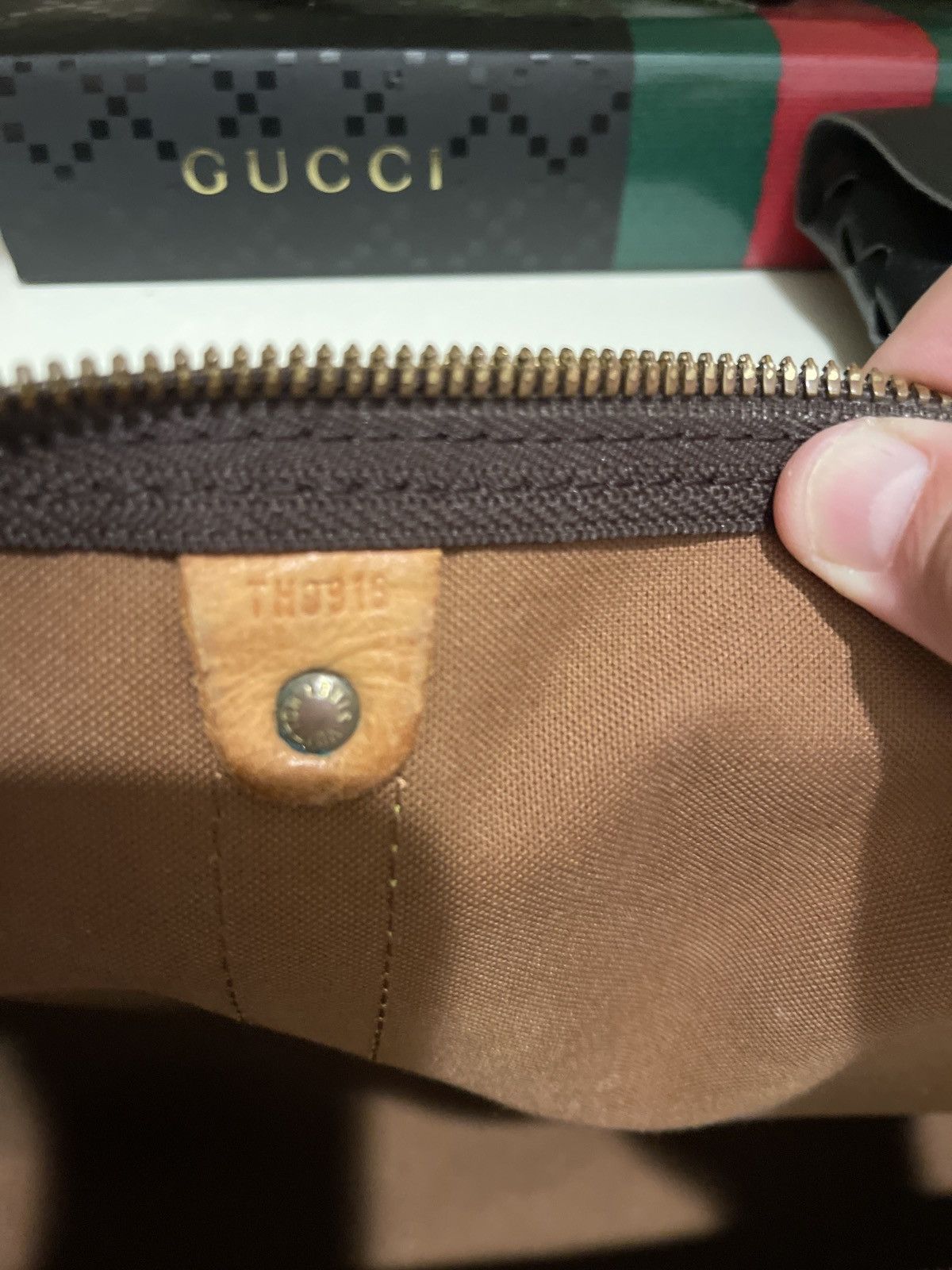 Louis Vuitton Louis Vuitton Keepall 50 Monogram Canvas Bag w/ Strap Lock Size ONE SIZE - 4 Thumbnail