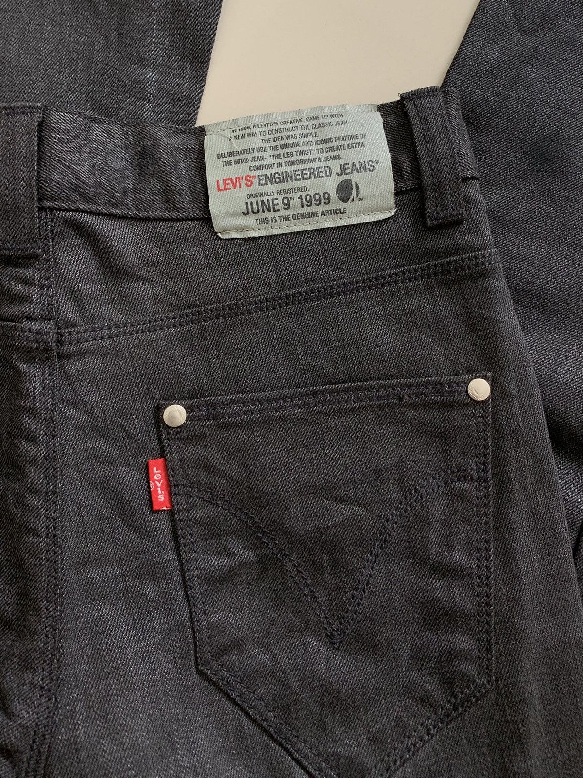 Levi's Vintage Clothing Vintage Levi’s Engineered 1999 Black Coated Jeans Size US 26 / EU 42 - 4 Thumbnail