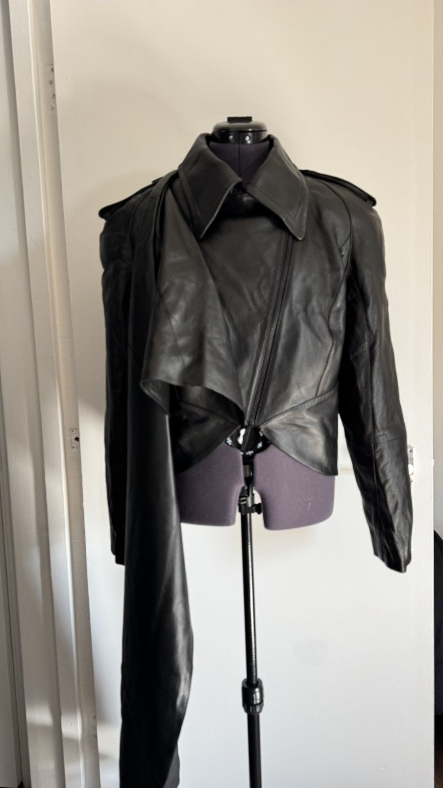 H&M × Mugler Mugler X H&M Collaboration Leather Crop Jacket Size US L / EU 52-54 / 3 - 3 Thumbnail