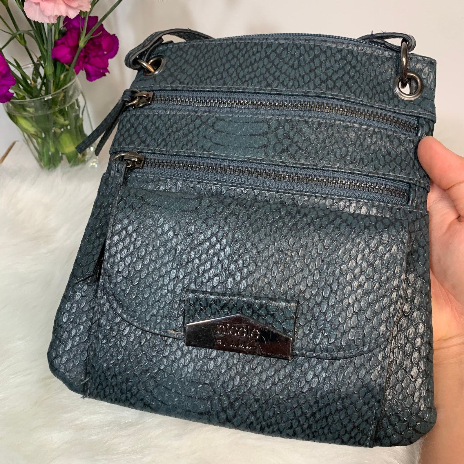 Other Nicole Cute Gray Crossbody Size ONE SIZE - 5 Thumbnail