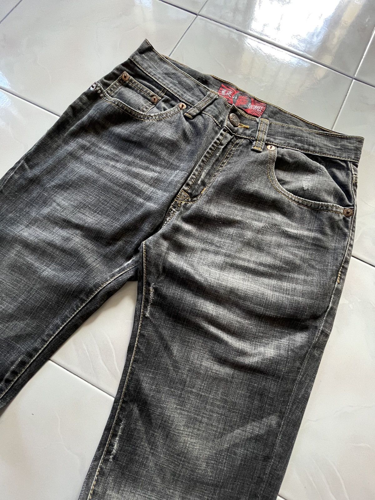 Japanese Brand × LOWBOX × Oni Oniarai Japan Embroidered Oni Japanese Folklore Denim Jeans Size US 30 / EU 46 - 7 Thumbnail