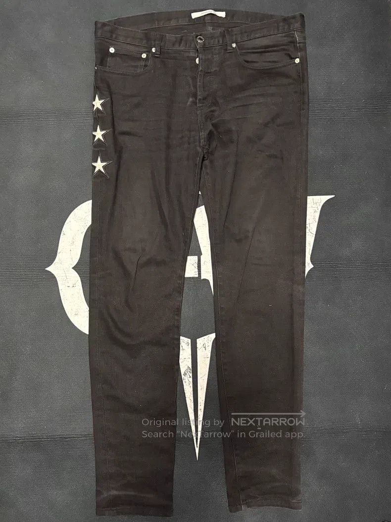 Givenchy Givenchy Three-Star Embroidered Denim Jeans Size US 34 / EU 50 - 1 Thumbnail
