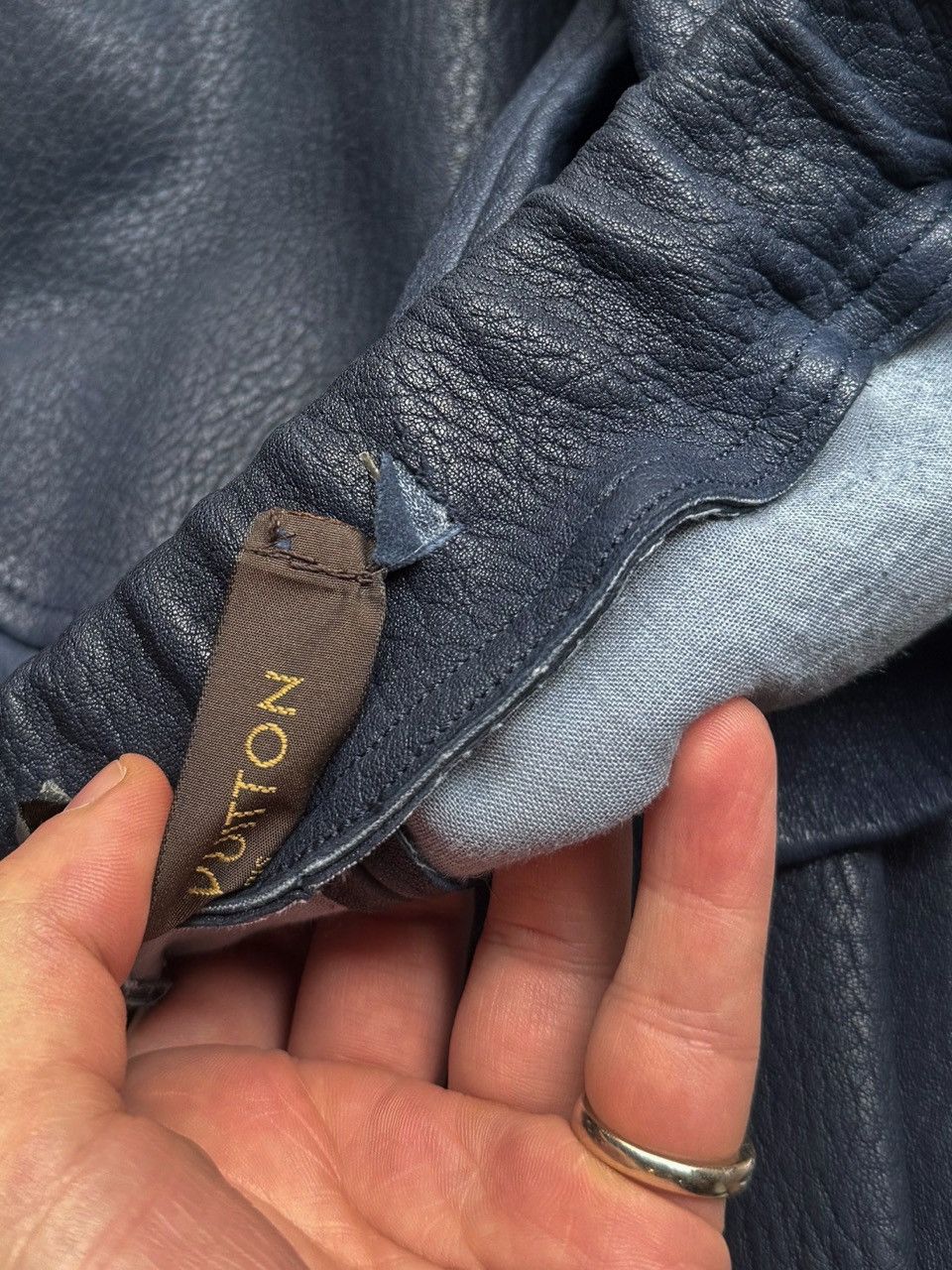 Louis Vuitton Louis Vuitton 2013 Navy Blue Lambskin Leather Leggings Size 27" / US 4 / IT 40 - 7 Thumbnail