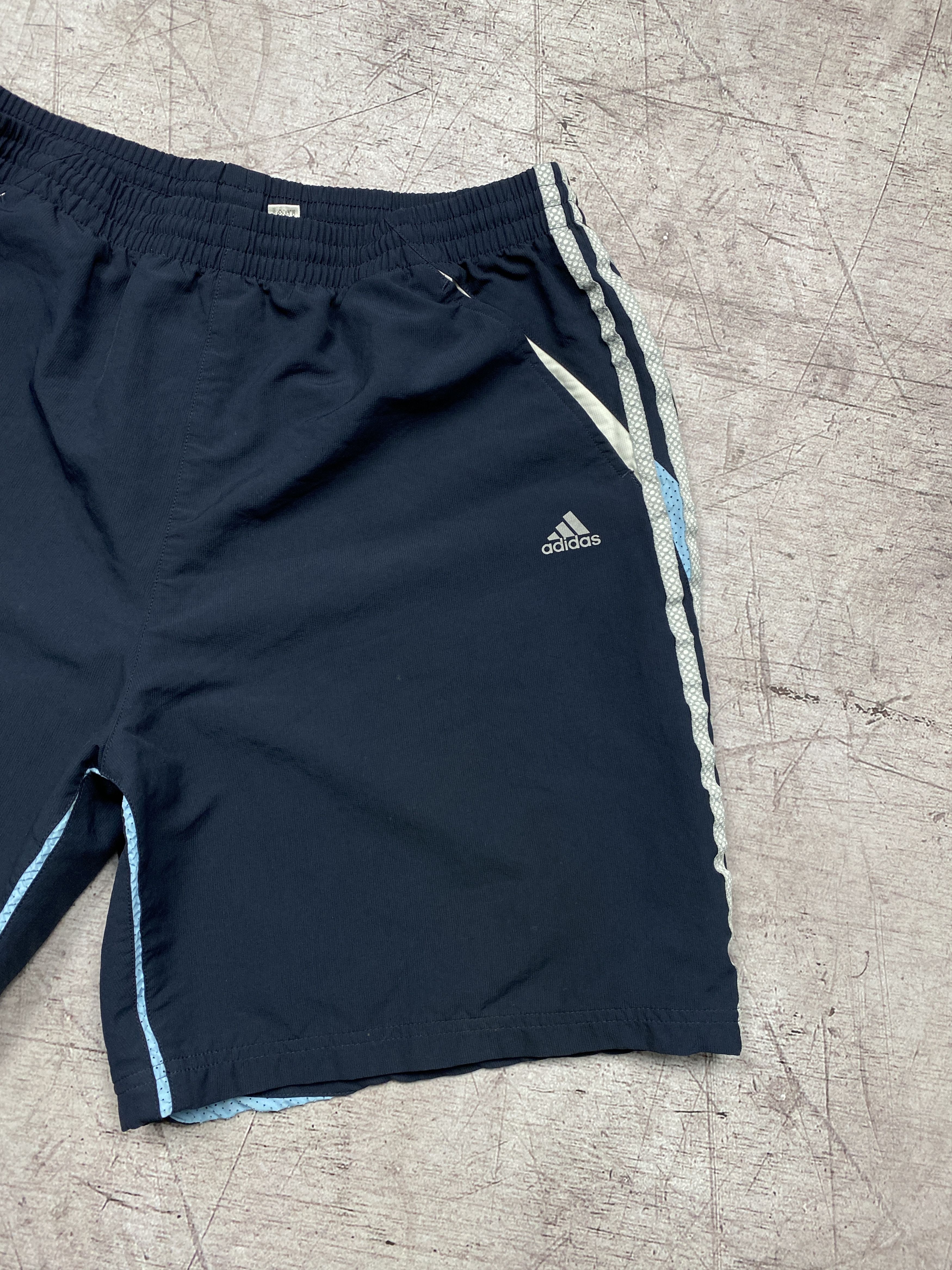Adidas × Vintage Adidas Vintage Mens Nylon Shorts Size US 36 / EU 52 - 2 Thumbnail